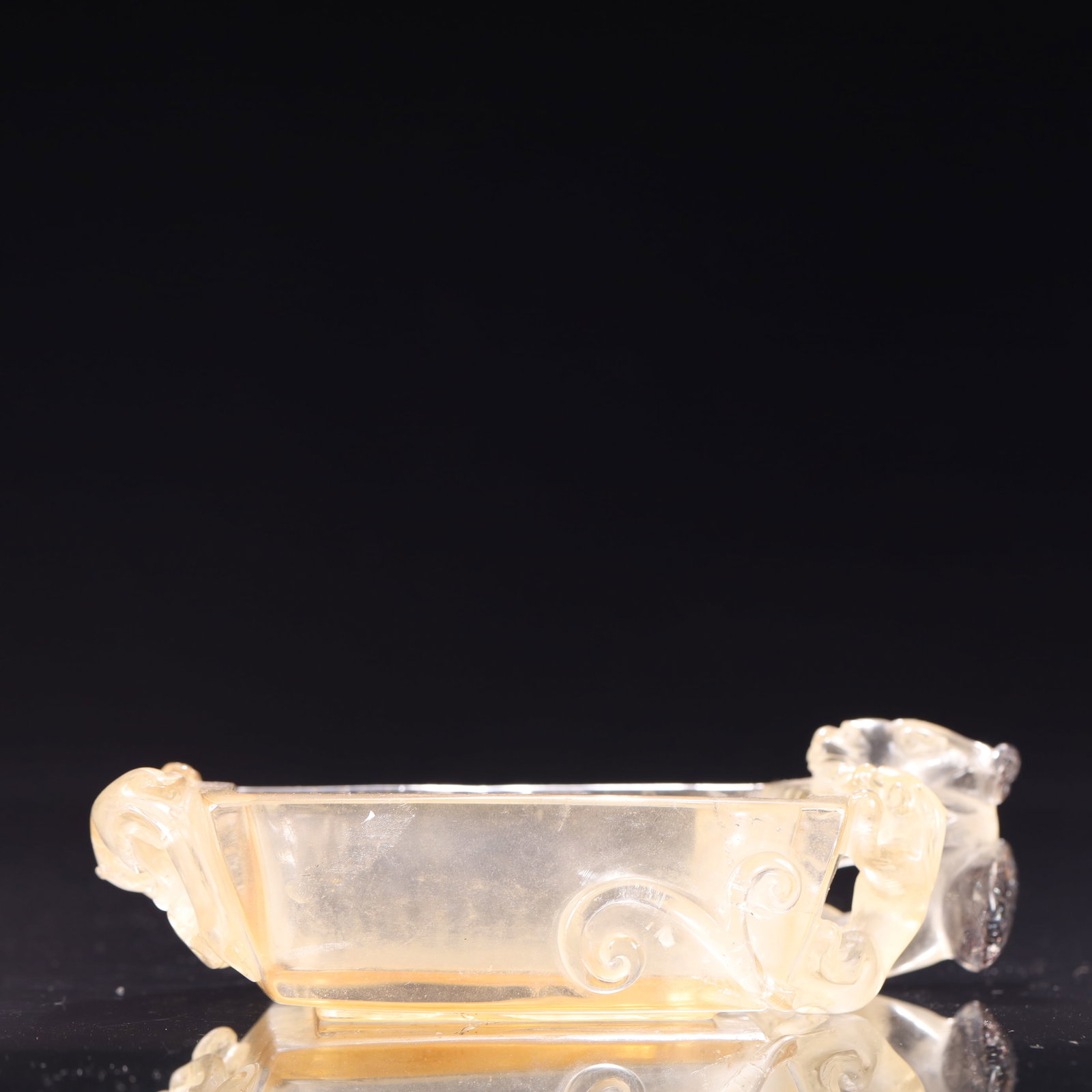 An Exquisite Crystal Chi-Dragon Pattern Brush Washer: An Exquisite Crystal Chi-Dragon Pattern Brush Washer,Qing Dynasty, China,Size:5.1inx2.8inx1.2in,Weight:250g 水晶螭龙纹笔洗,中国清代