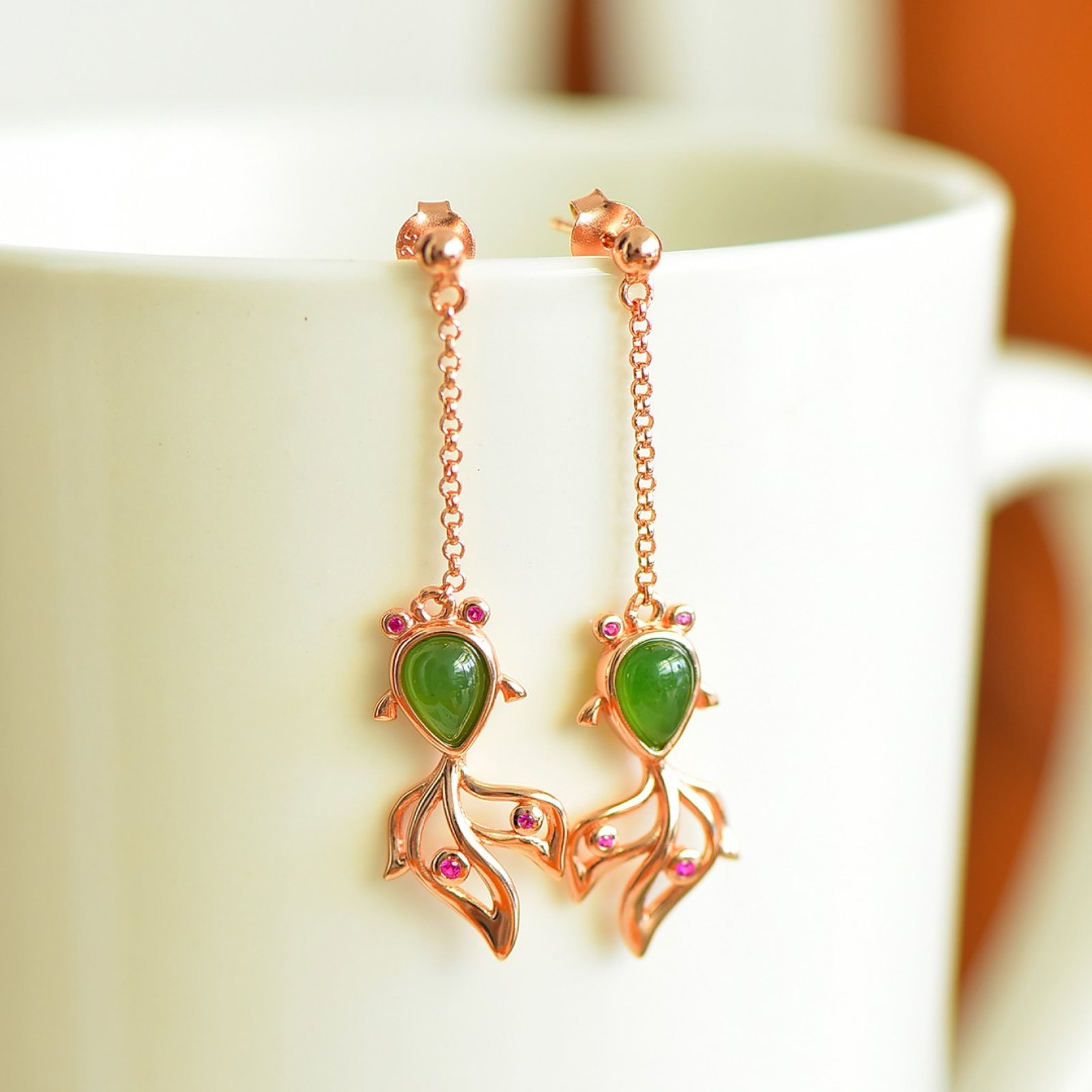 A Pair of Exquisite Sterling Silver-Gold Plated Inlaid Jasper Earrings,Inlaid Diamond: A Pair of Exquisite Sterling Silver-Gold Plated Inlaid Jasper Earrings,Inlaid Diamond,Size:5mmx7mm 一对纯银镀金镶碧玉耳环,嵌&
