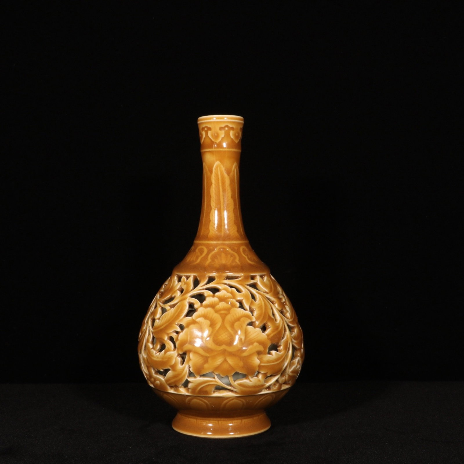 An Exquisite Yellow Glazed Lotus Pattern Vase: An Exquisite Yellow Glazed Lotus Pattern Vase,Qing Dynasty,China,Yongzheng Six-character Mark,Size:9.8inx5.1in 黄釉缠枝莲纹瓶,中国清代