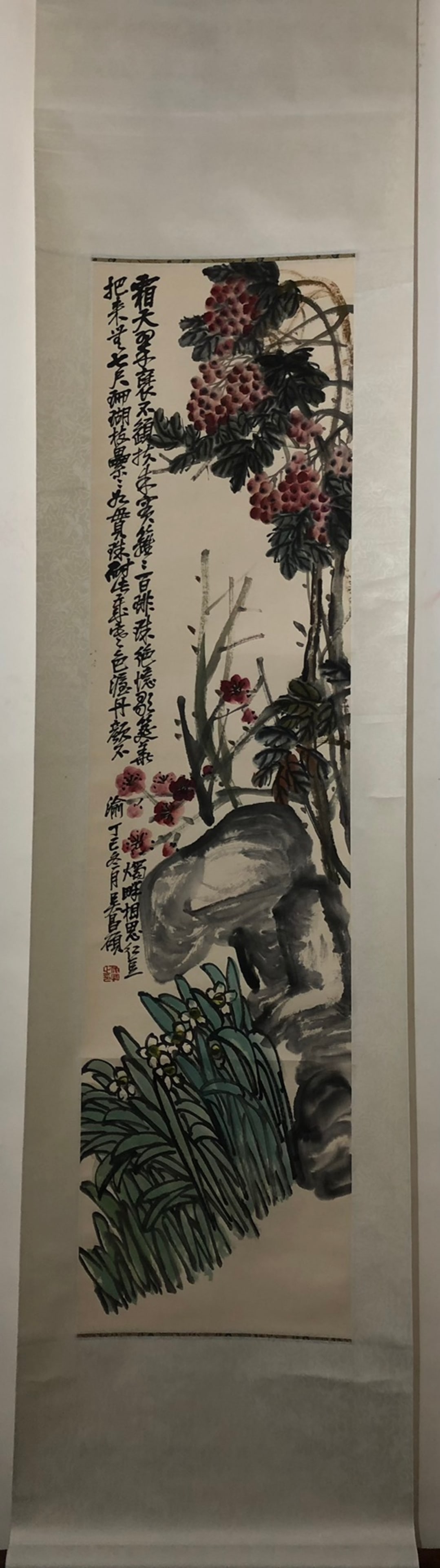 A Chinese Vertical Scroll Ink Painting of Flower on Paper: A Chinese Vertical Scroll Ink Painting of Flower on Paper,Wu Changshuo,Size:53.9inx13.4in 一幅中国水墨花卉画立轴,吴昌Ĵ