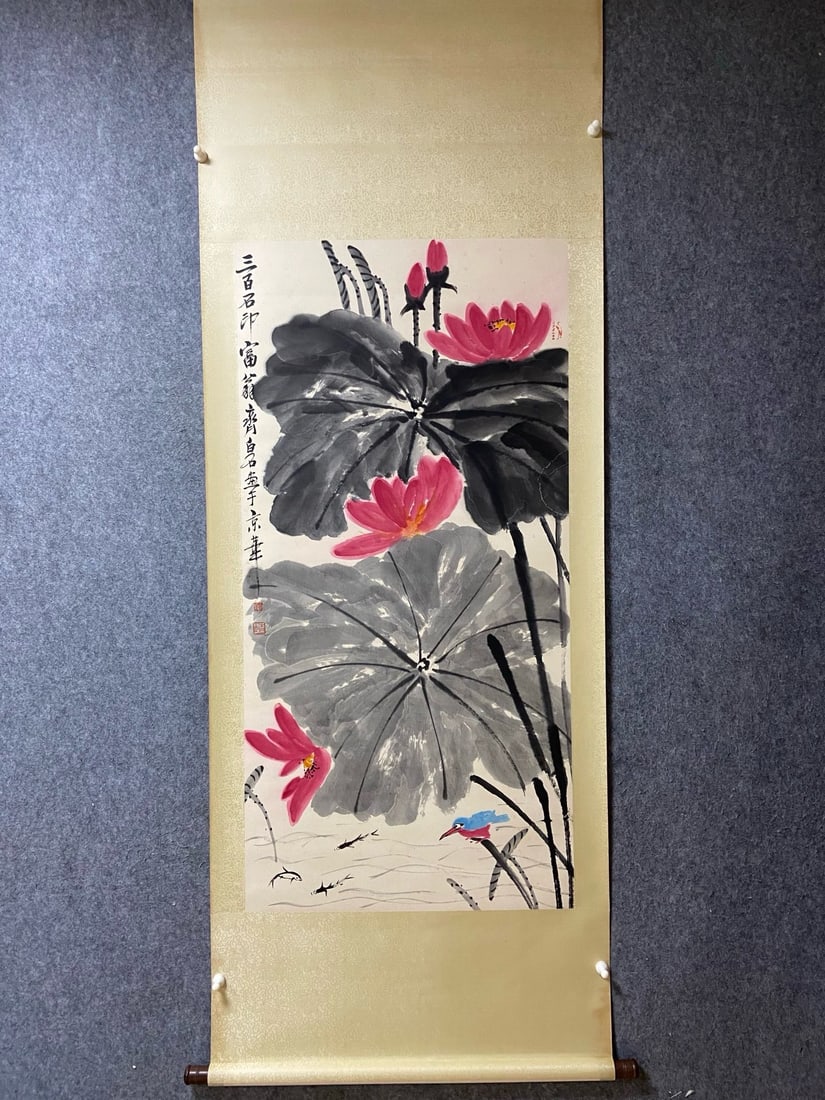 An Exquisite Chinese Vertical Scroll Ink Painting of Flower on Paper: An Exquisite Chinese Vertical Scroll Ink Painting of Flower on Paper,Qi Baishi,Size:54.7inx26.8in 一幅中国水墨花卉画立轴,齐į