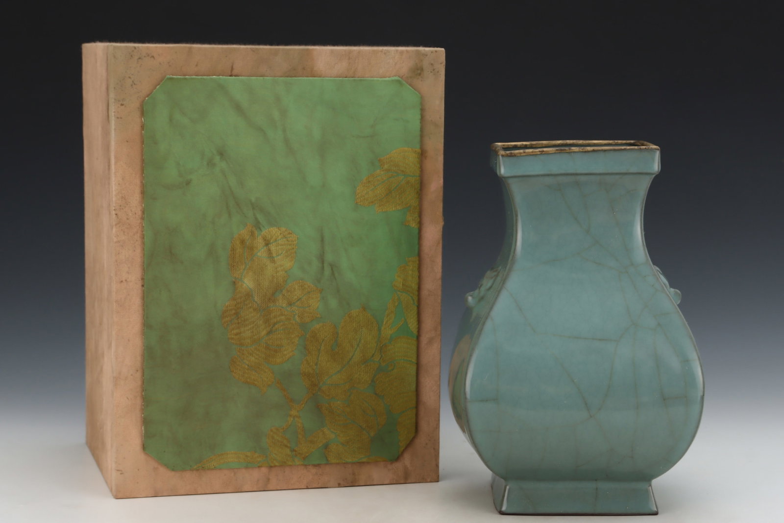 An Exquisite Guan yao Celadon Glazed Painted Gold Beast-Ears Vase,with an Imperial Poem by Emperor: An Exquisite Guan yao Celadon Glazed Painted Gold Beast-Ears Vase,with an Imperial Poem by Emperor Qianlong,Song Dynasty,China,Size:10.1inx6.5in 官窑粉青釉描金