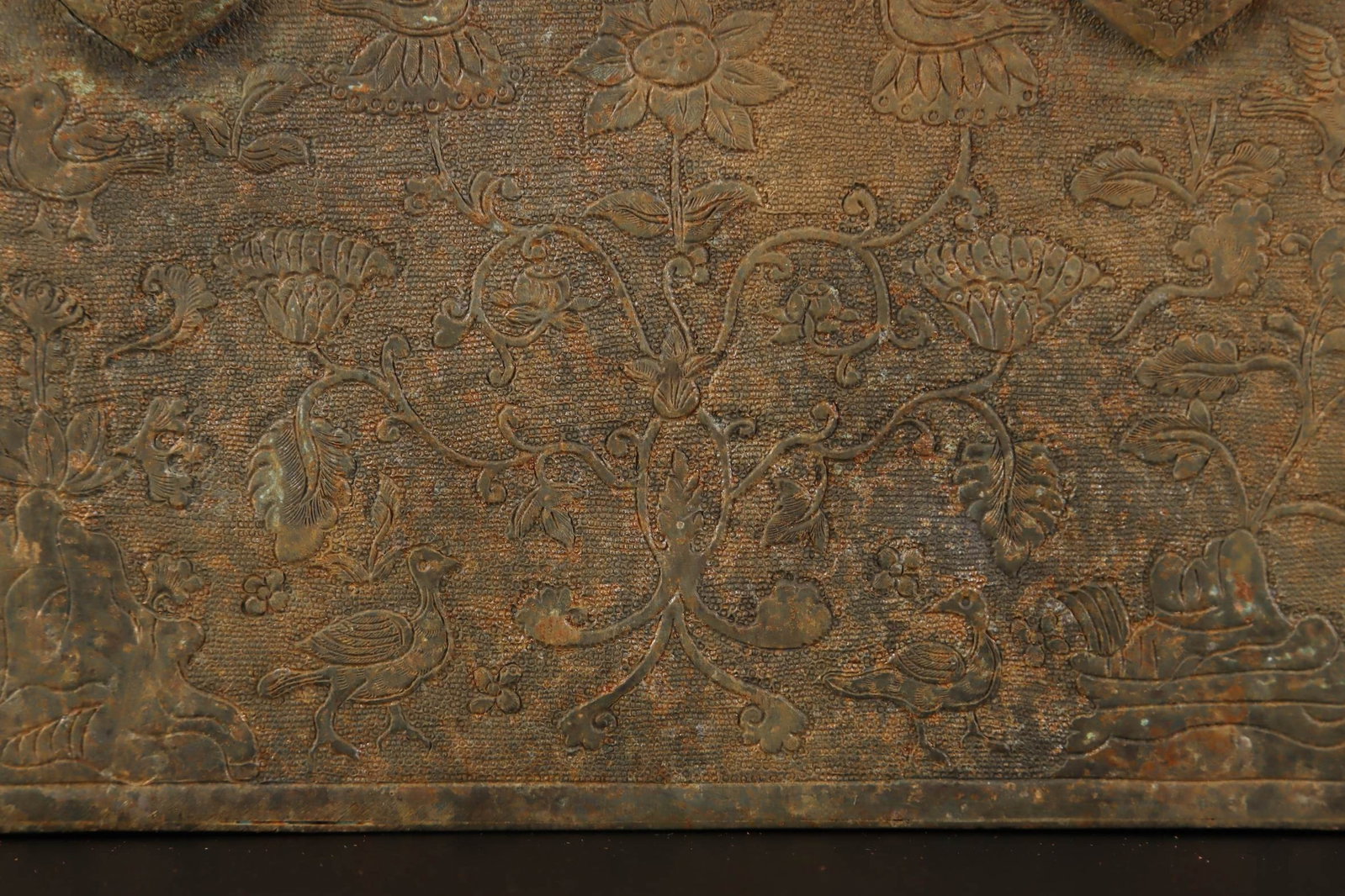 An Exquisite Bronze Lotus Pattern Box - 4