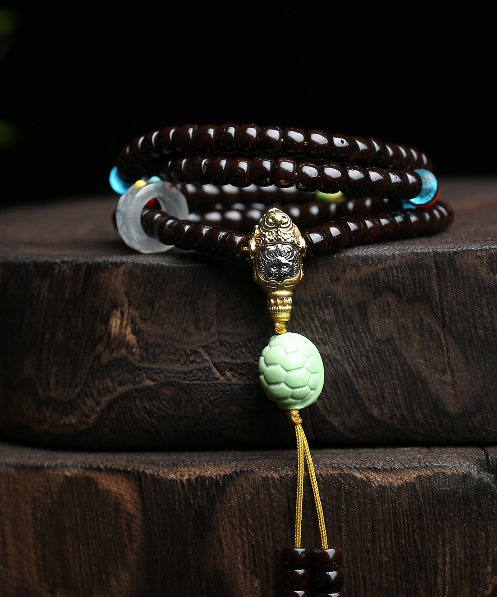 An Exquisite Coconut shell Bracelets,With Turquoise - 3