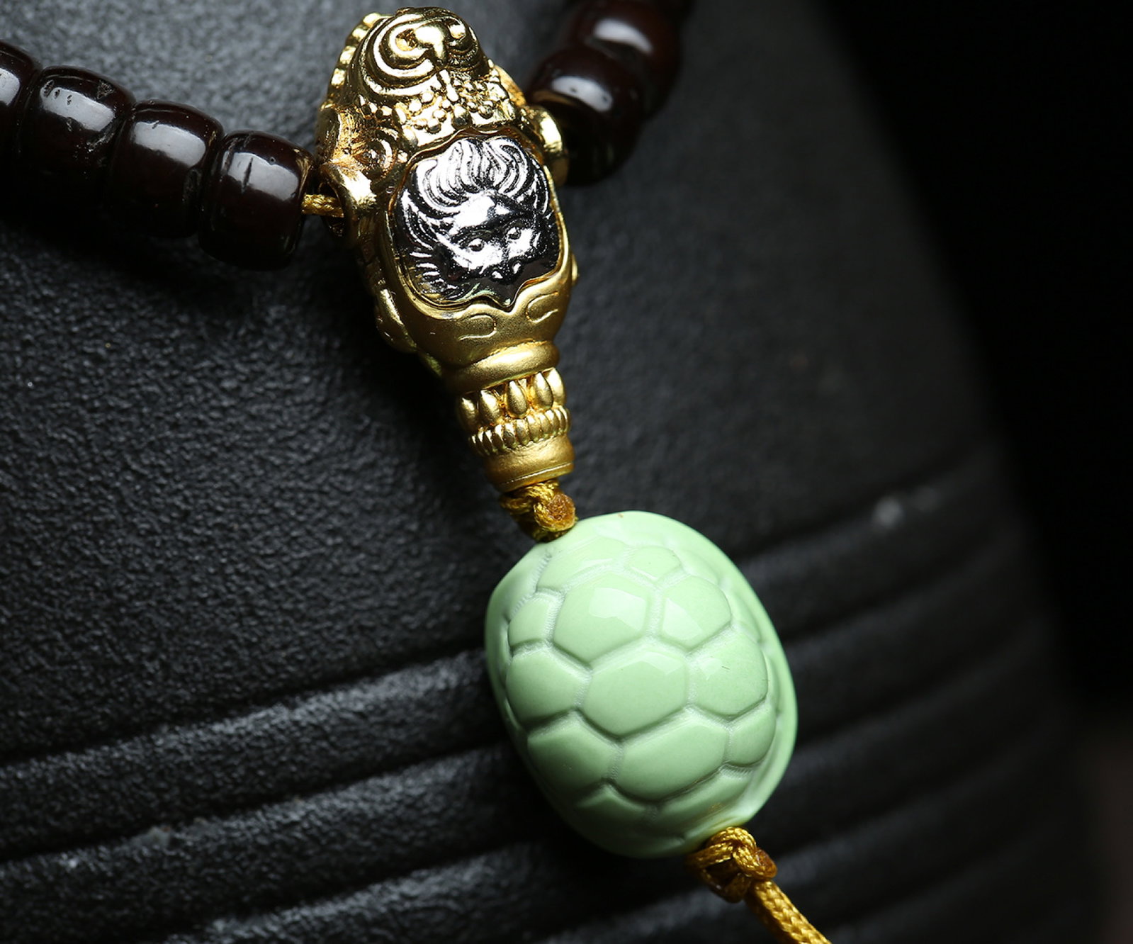 An Exquisite Coconut shell Bracelets,With Turquoise - 4