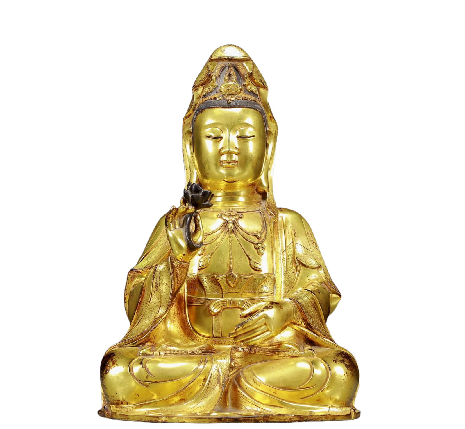 A Solemn Gilt Bronze Statue of Avalokitesvara: A Solemn Gilt Bronze Statue of Avalokitesvara,Ming Dynasty, China,Size:11.4inx10.6inx18.5in,Weight:25.40kg 铜鎏金观音像，明代