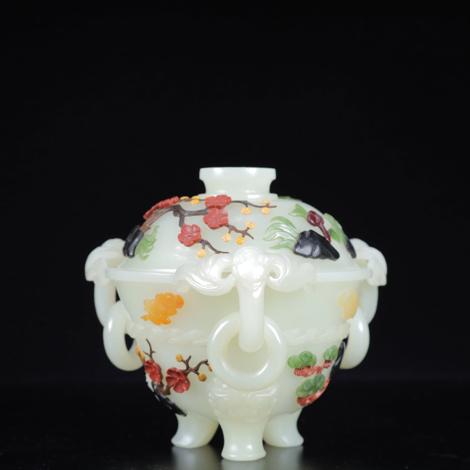 An Exquisite White Jade Inlaid Gems Flower Pattern Tripod Censer: An Exquisite White Jade Inlaid Gems Flower Pattern Tripod Censer,Qing Dynasty, China,Qianlong Four-character Mark,Size:4.7inx5.1in,Weight:400g 白玉嵌百宝花卉&