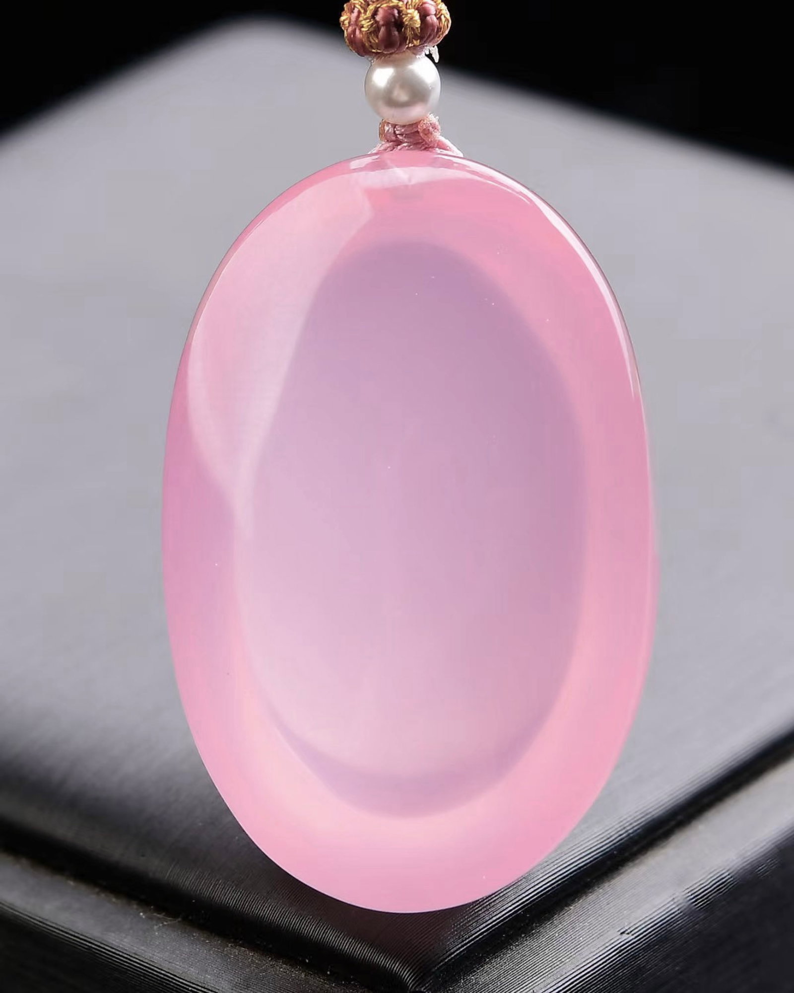 An Exquisite Crystal Pendant - 2