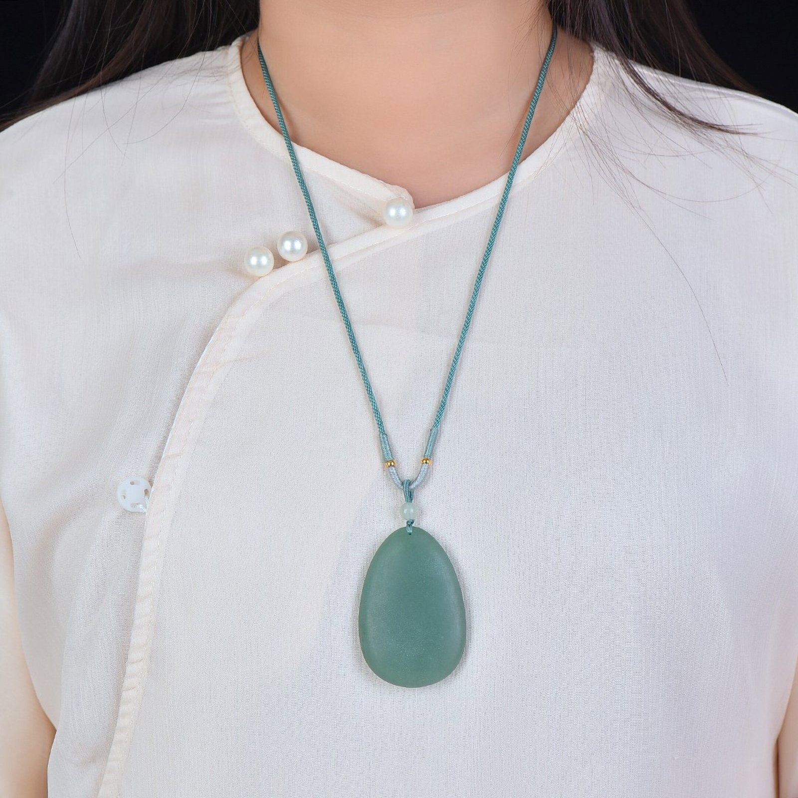 An Exquisite Greenish Jade Pendant: An Exquisite Greenish Jade Pendant,Size:30mmx50mm 青玉挂件