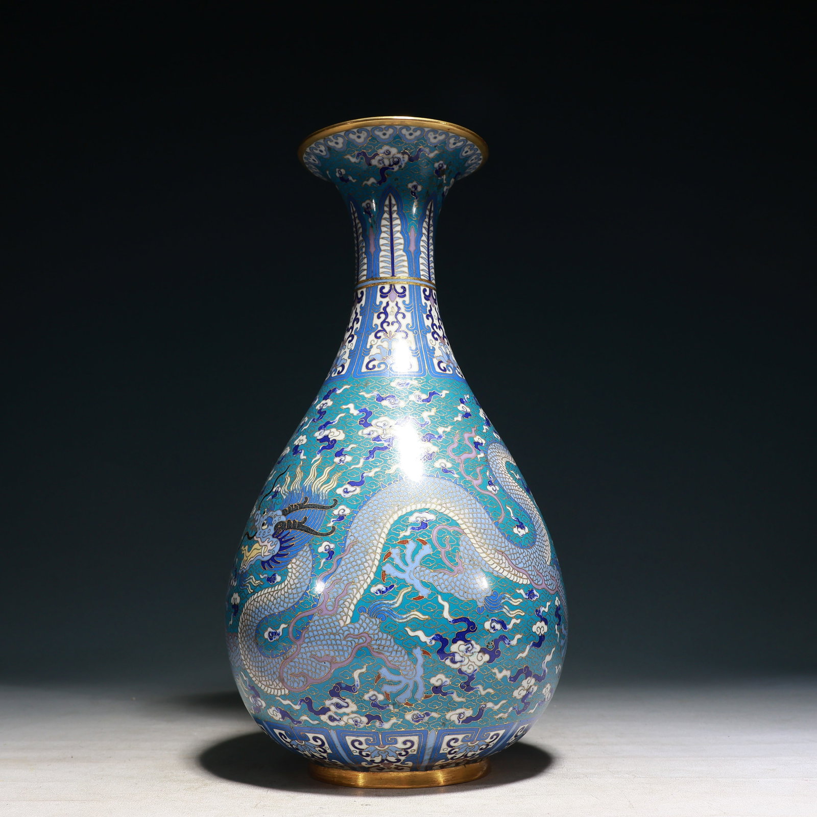 A Huge Cloisonne Auspicious Cloud and Dragon Pattern Vase: A Huge Cloisonne Auspicious Cloud and Dragon Pattern Vase,Qing Dynasty, China,Qianlong Four-character Mark,Size:7.9inx15.7in,Weight:5150g