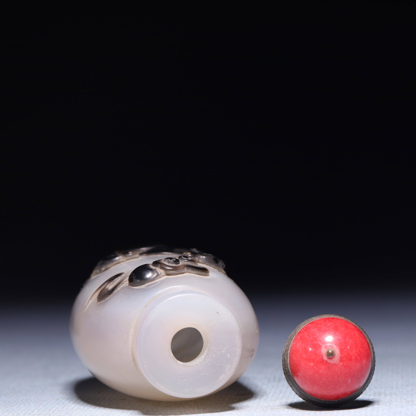 An Exquisite Agate Sheep Pattern Snuff Bottle - 7