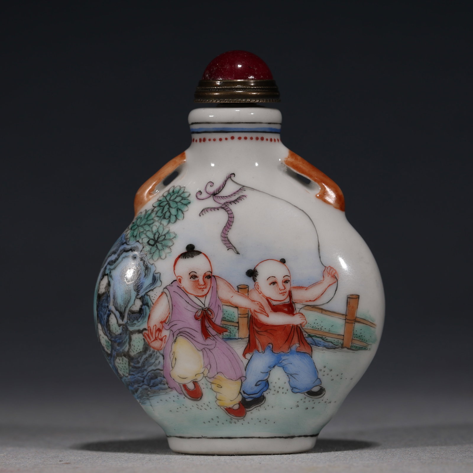An Exquisite Famille-Rose Children at Play Pattern Double-handled Snuff Bottle (1 of 5)