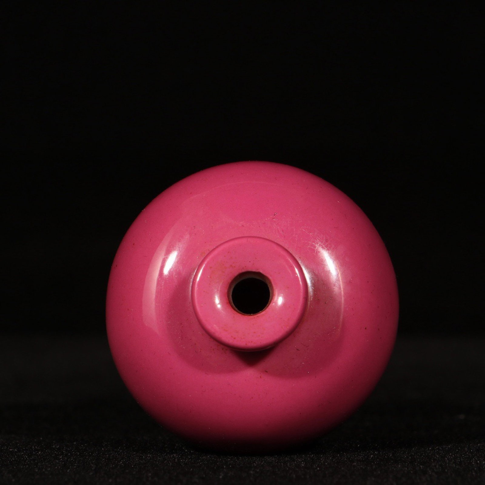 An Exquisite Ruby Red-Glazed Snuff Bottle - 8