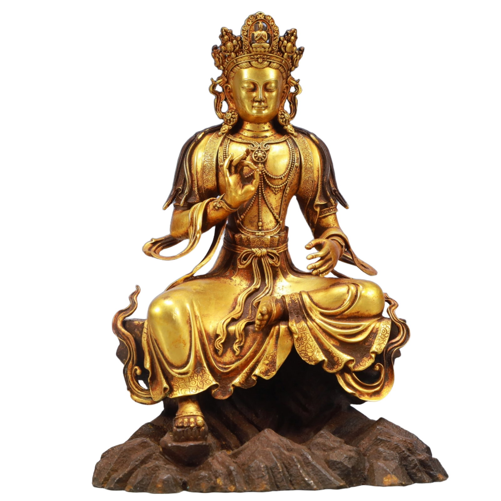 A Solemn Gilt Bronze Statue of Avalokitesvara: A Solemn Gilt Bronze Statue of Avalokitesvara,Ming Dynasty, China,Yongle Six-character Mark,Size:5.3inx3.5inx7.5in,Weight:2350g 铜鎏金观音像,中国明