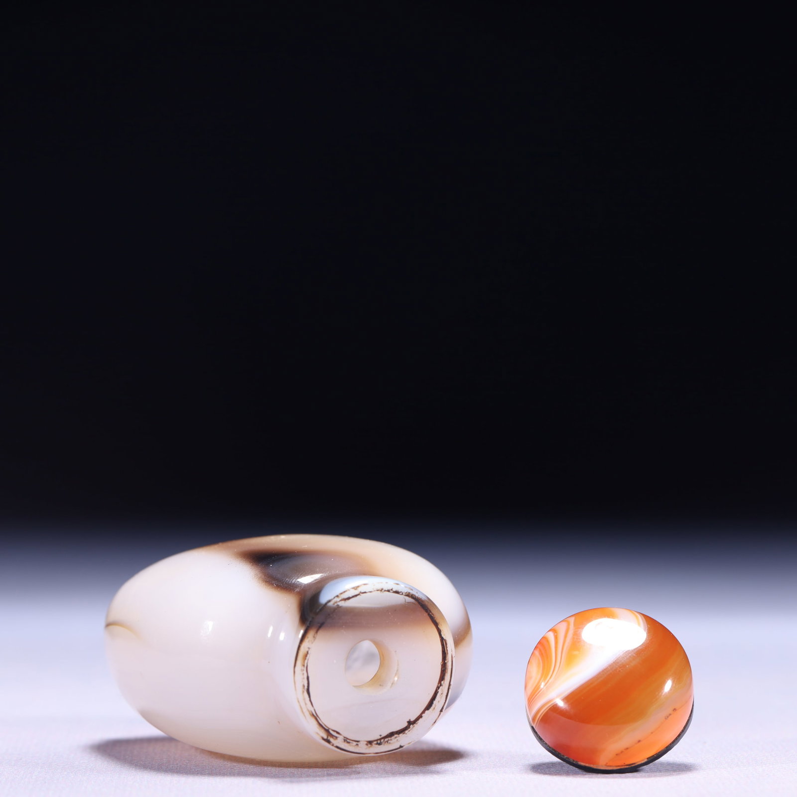 An Exquisite Agate Snuff Bottle - 10