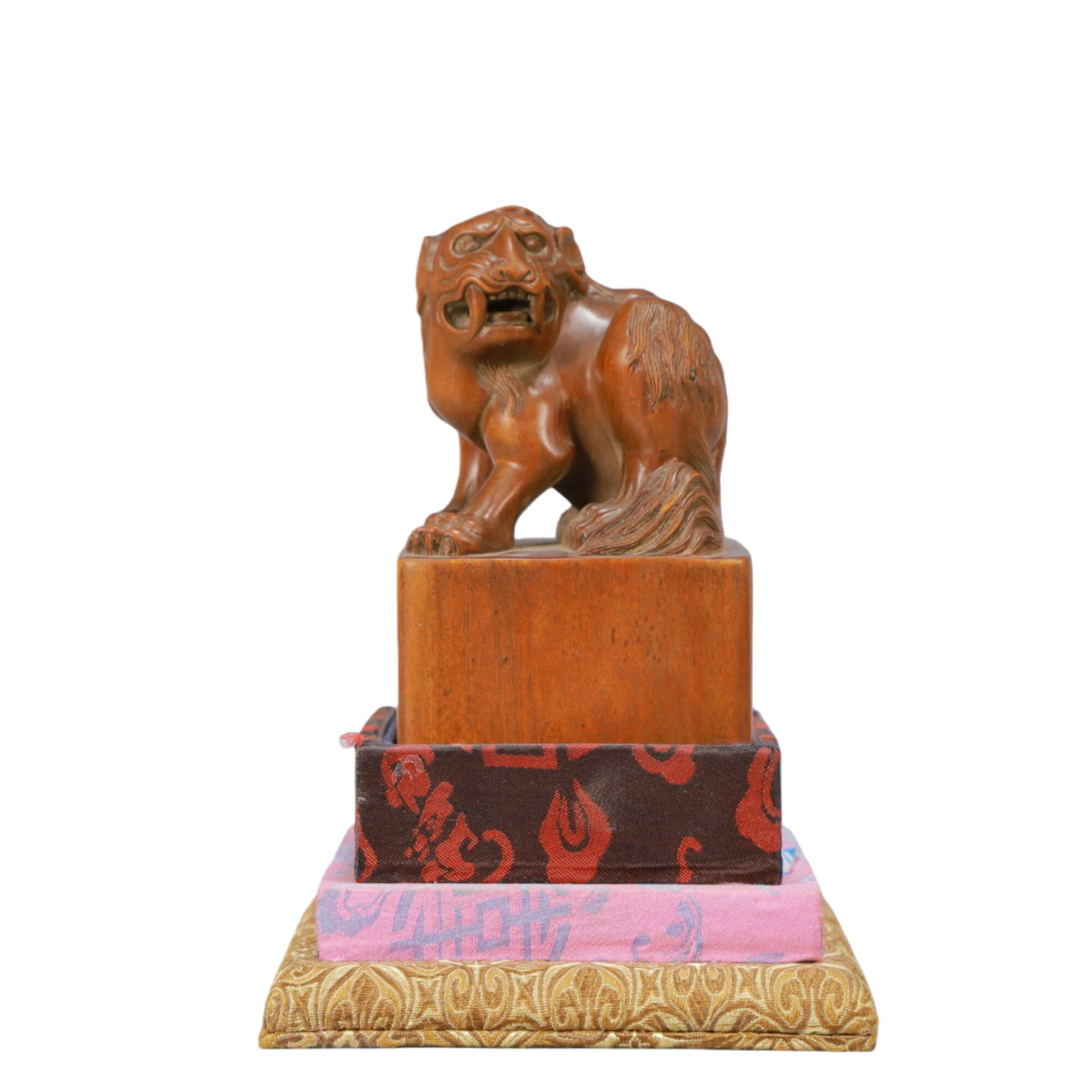 An Exquisite Sandalwood Lion Seal: An Exquisite Sandalwood Lion Seal,Qing Dynasty,China,Size:2.4inx2.4inx4.3in,Weight:250g 檀香木狮子印章,中国清代