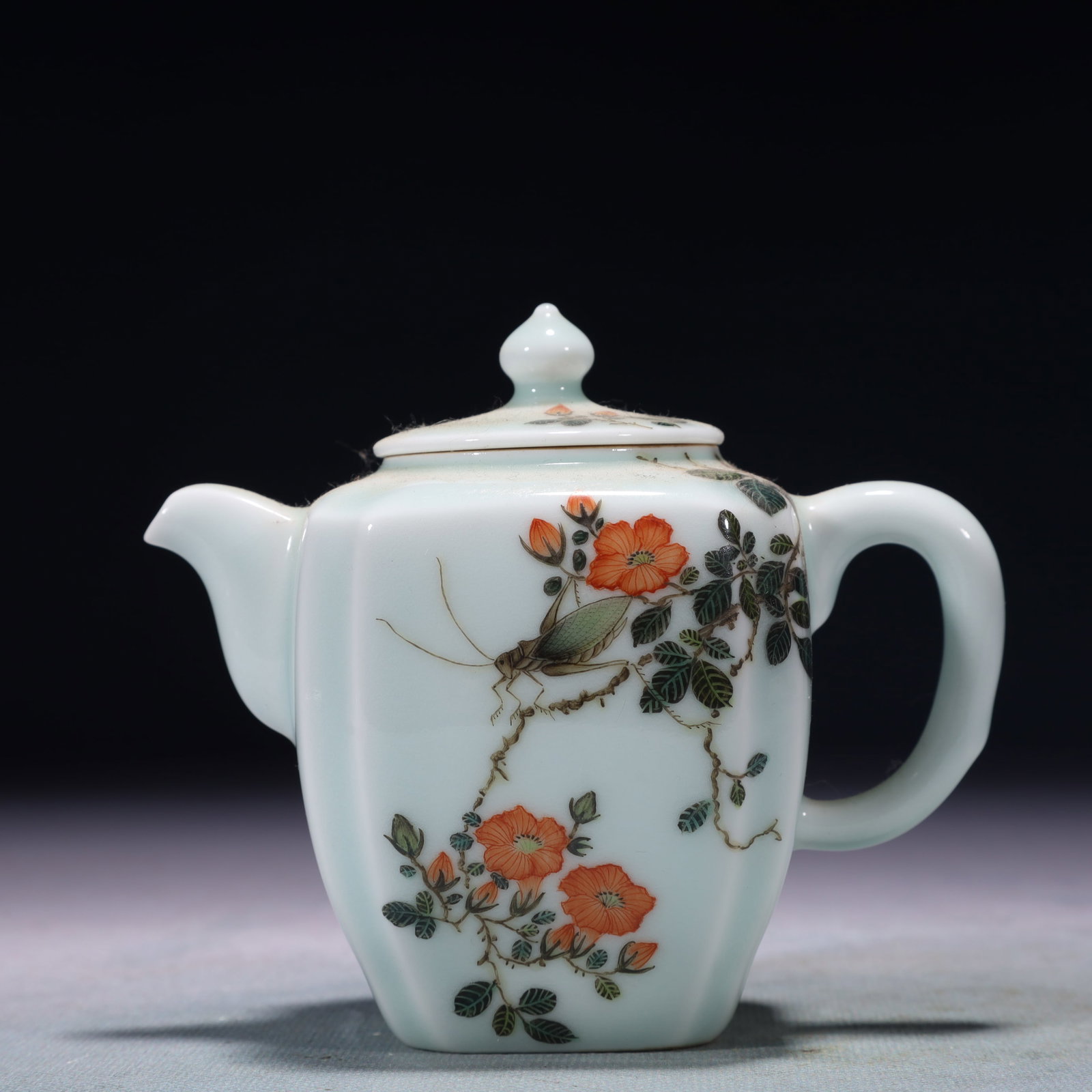 An Exquisite Famille-Rose Flower Pattern Teapot,with poem: An Exquisite Famille-Rose Flower Pattern Teapot,with poem,Qing Dynasty,China,Yongzheng Four-character Mark,Size:4.7inx2.8inx3.7in,Weight:200g