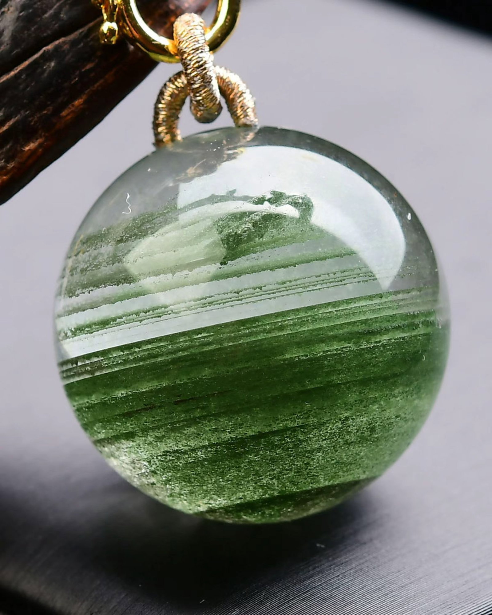 An Exquisite Crystal Pendant: An Exquisite Crystal Pendant,Size:27mmx27mm,Weight:62.5g 水晶吊坠