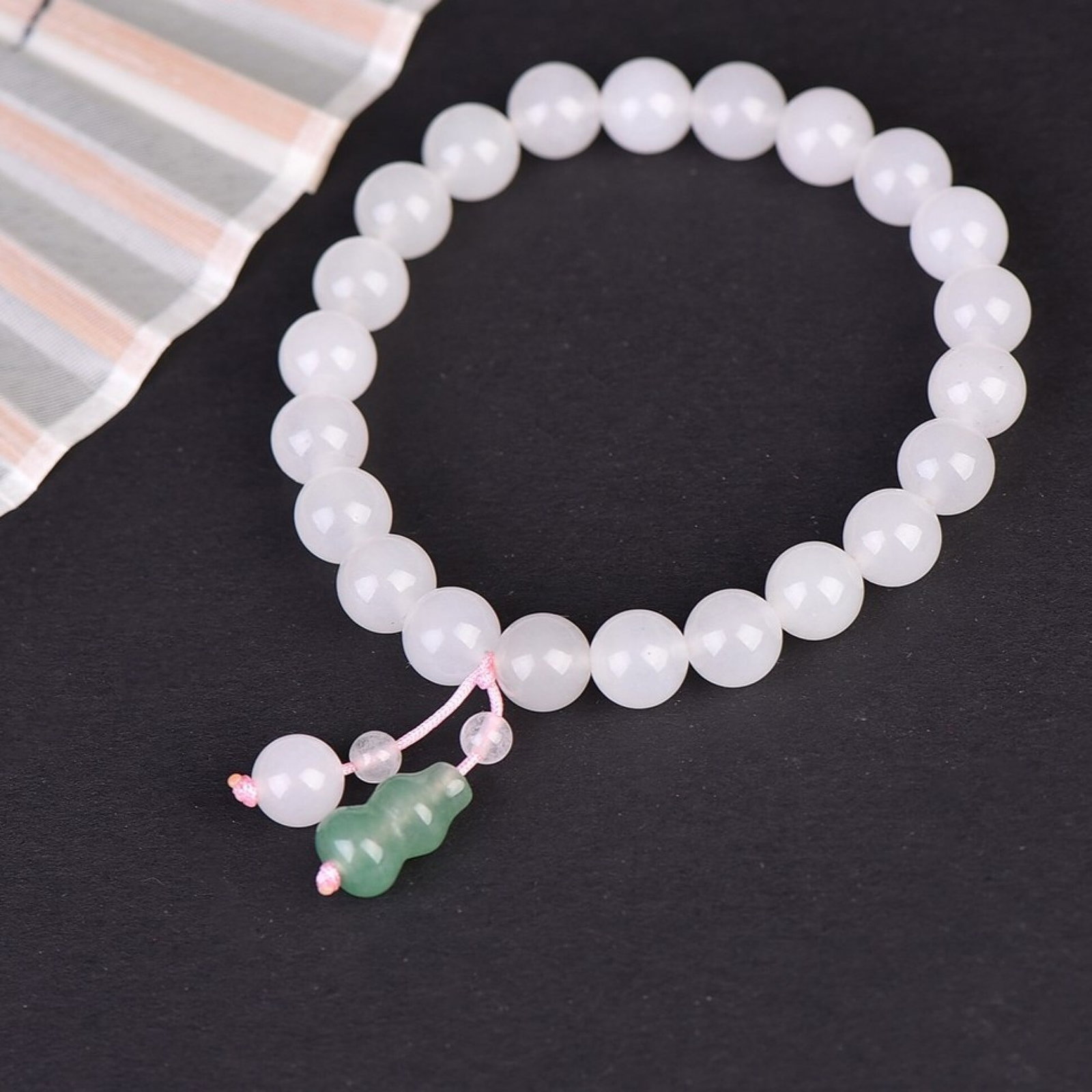 An Exquisite White Jade Bracelets - 2