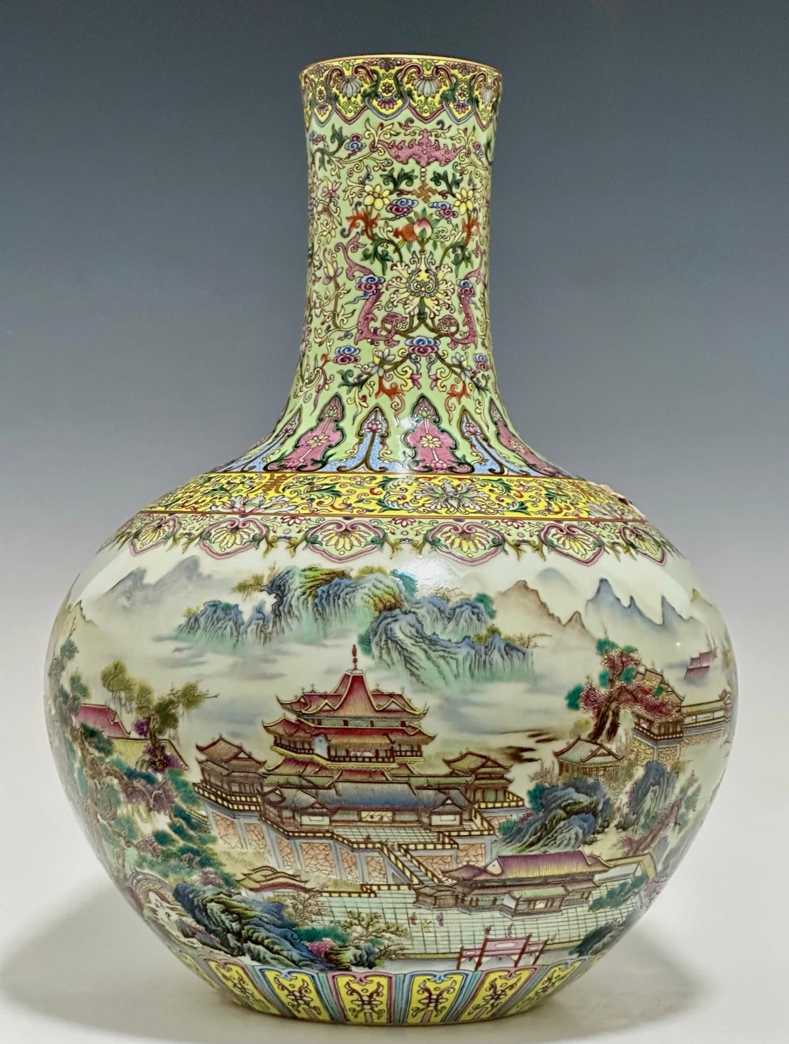 A Huge Green Ground Enamel Landscape Pattern Vase,with poem (1 of 9)