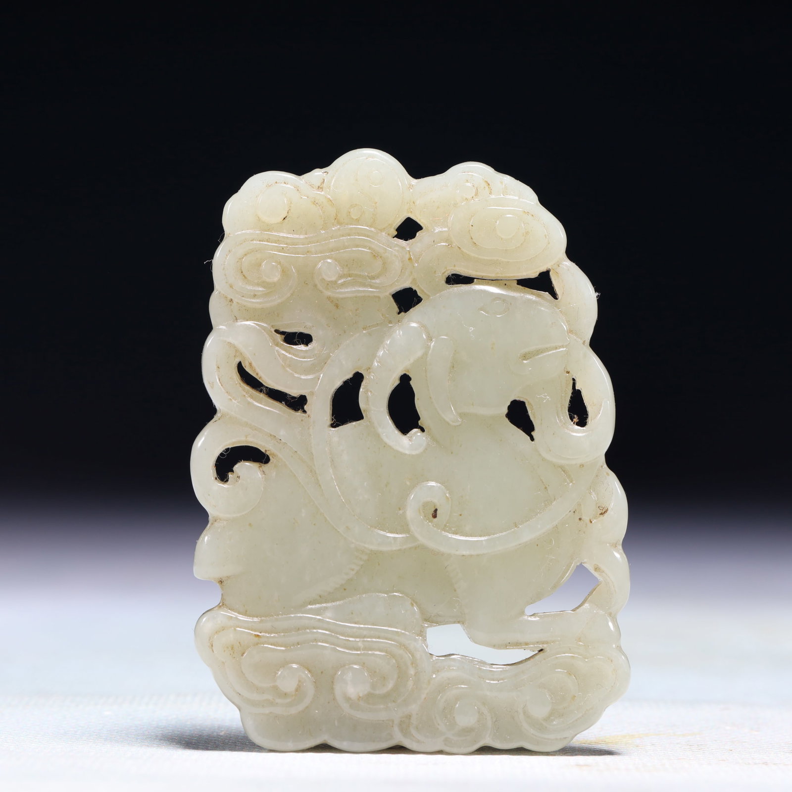 An Exquisite White Jade Sheep Pattern Pendant: An Exquisite White Jade Sheep Pattern Pendant,Qing Dynasty,China,Size:2inx2.8in,Weight:56.2g 白玉羊纹佩 ,中国清代