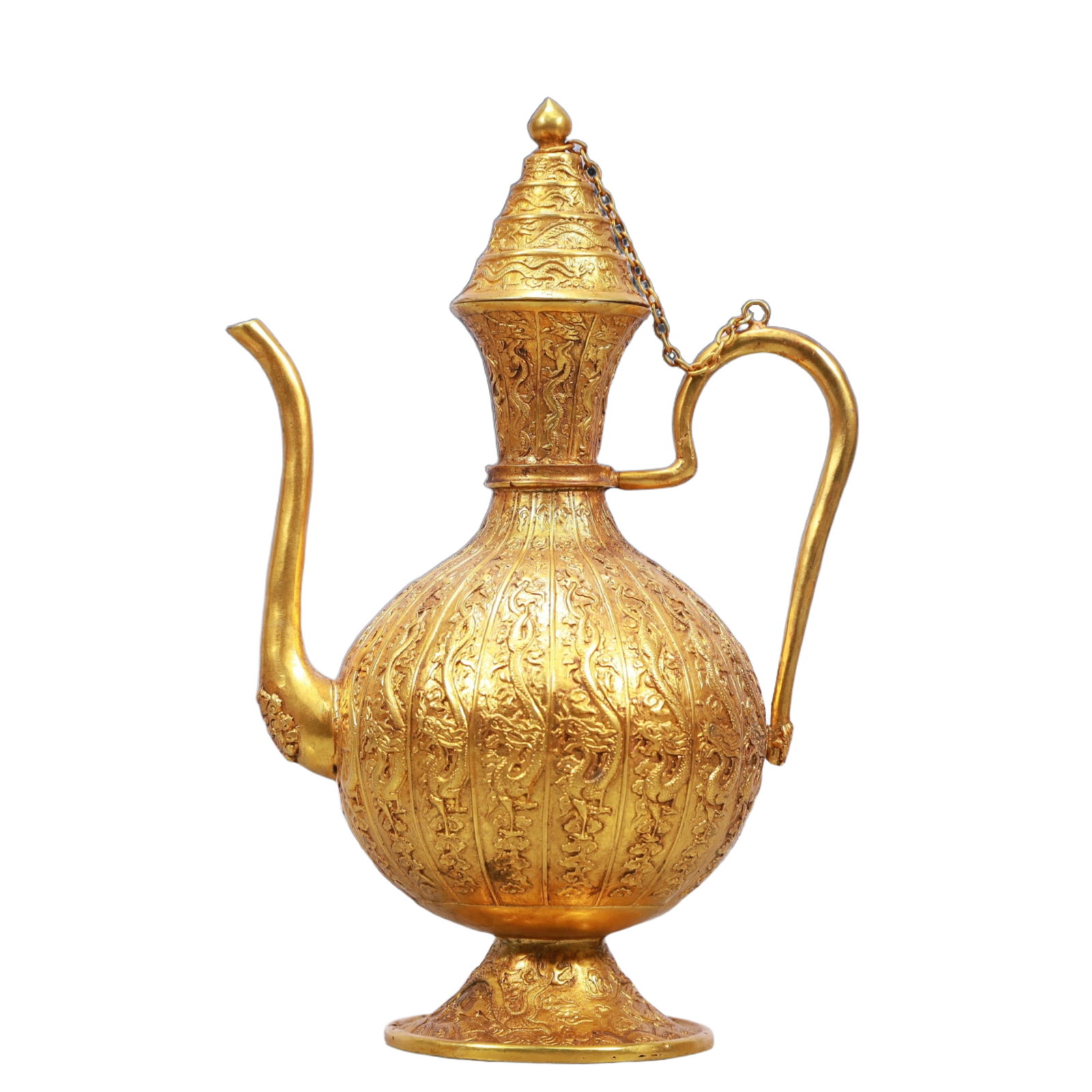 A Rare Gilt Bronze Dragon Pattern Ewer: A Rare Gilt Bronze Dragon Pattern Ewer,Tang Dynasty, China,Zhenguan Four-character Mark,Size:5.9inx3.9inx9.1in,Weight:750g 铜鎏金龙纹执壶,中国