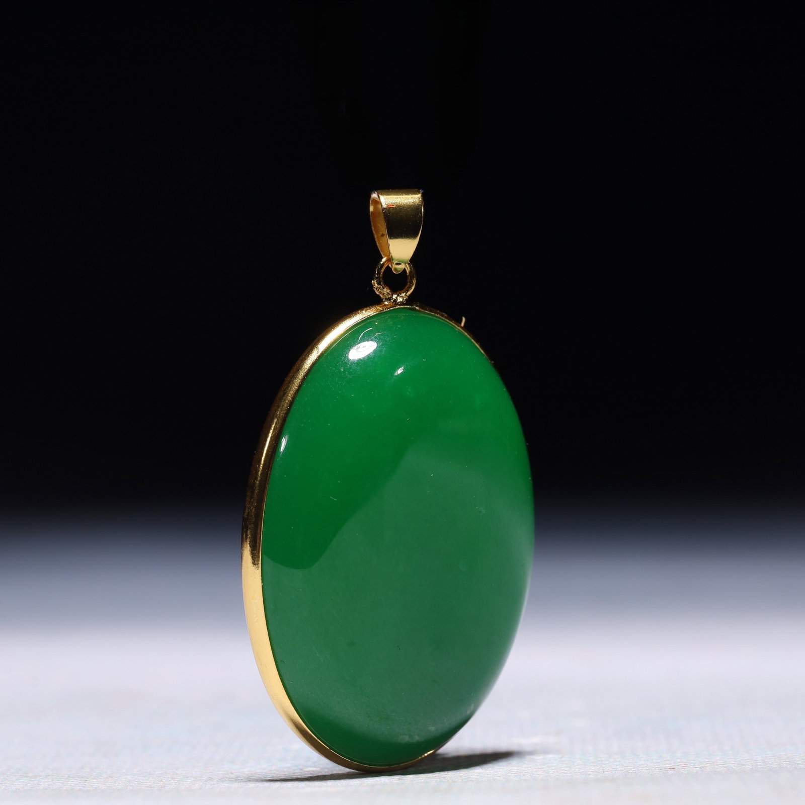 An Exquisite Pendant - 3