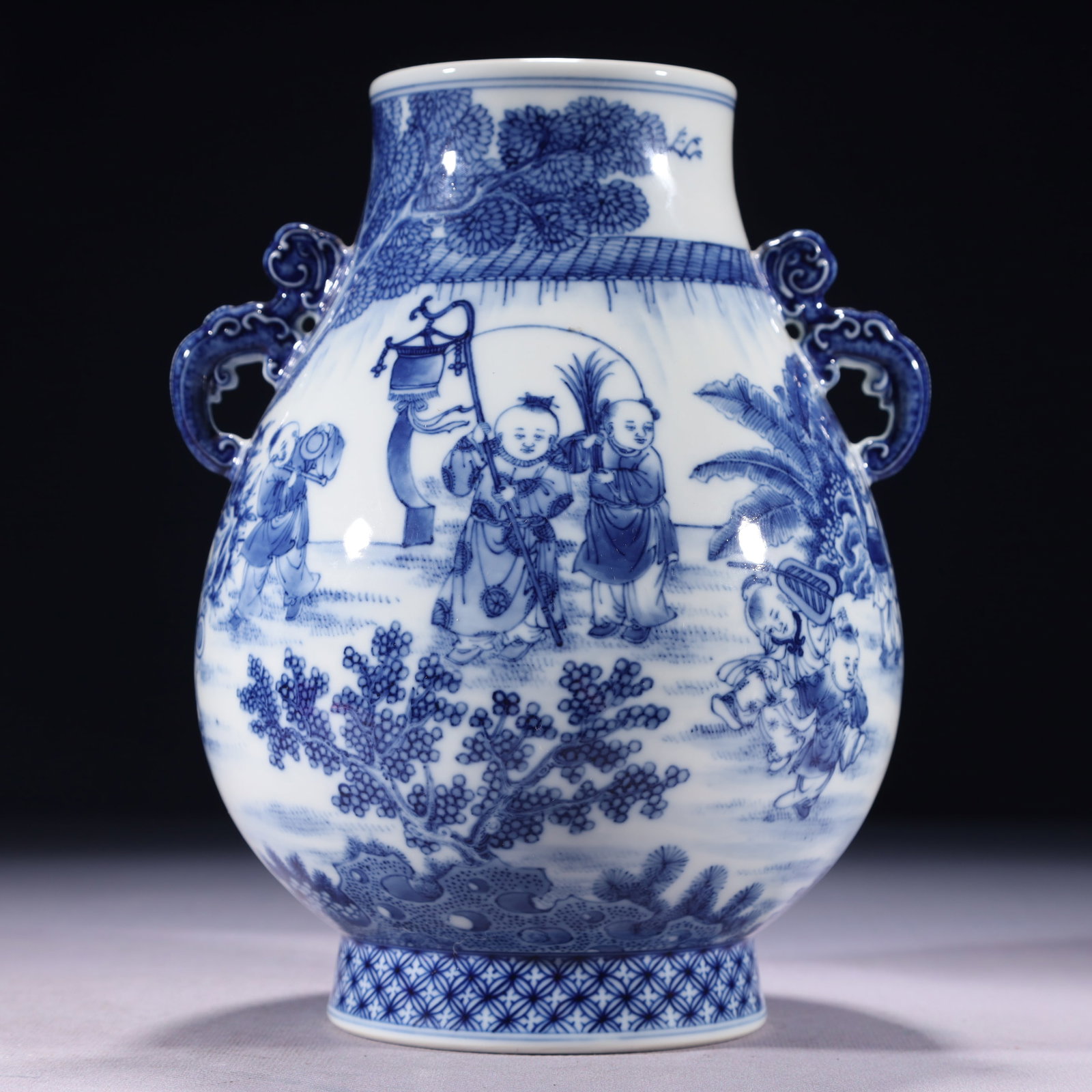 An Exquisite Blue and White Character and Story Pattern Double-Ears Vase: An Exquisite Blue and White Character and Story Pattern Double-Ears Vase,Qing Dynasty,China,Yongzheng Six-character Mark,Size:6.7inx9.1in,Weight:1150g 青花人物故事&
