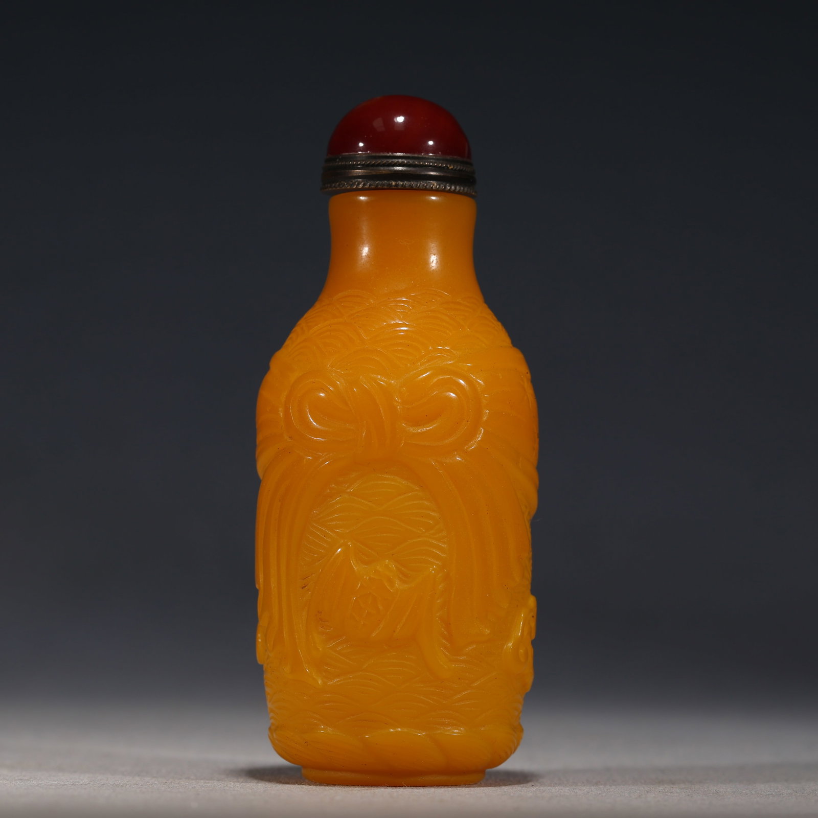 An Exquisite Chicken-fat Yellow Glass Wrapper Bat Pattern Snuff Bottle: An Exquisite Chicken-fat Yellow Glass Wrapper Bat Pattern Snuff Bottle,Qing Dynasty, China,Guangxu Four-character Mark,Size:1.4in×1.4in×3.5in 鸡油黄琉璃包