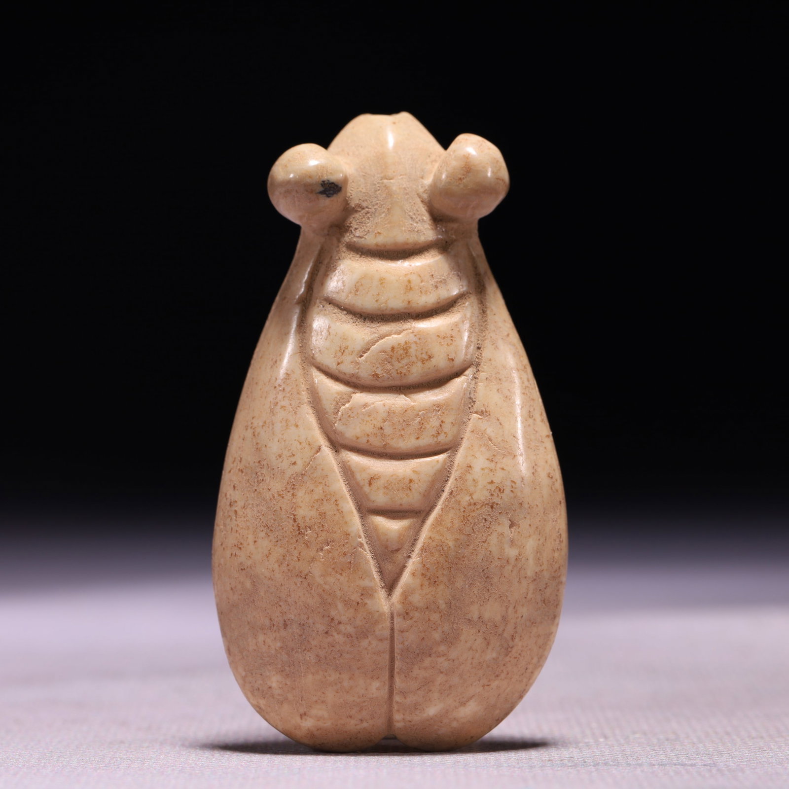 An Archaic Hongshan Culture Yellow Jade Cicada Ornament: An Archaic Hongshan Culture Yellow Jade Cicada Ornament,Ancient Time,China,Size:2.8inx1.5inx0.4in,Weight:43g 红山文化黄玉蝉摆件,中国&#