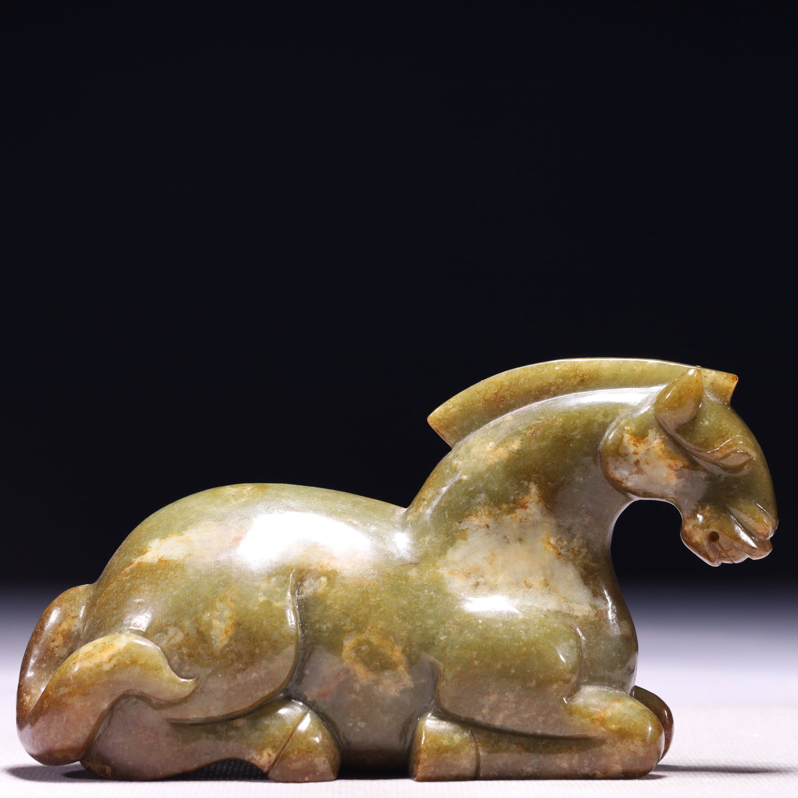 An Exquisite Green Jade Horse Ornament: An Exquisite Green Jade Horse Ornament,Qing Dynasty,China,Size:5.1inx1.8inx3in,Weight:549g 青玉骏马摆件,中国清代