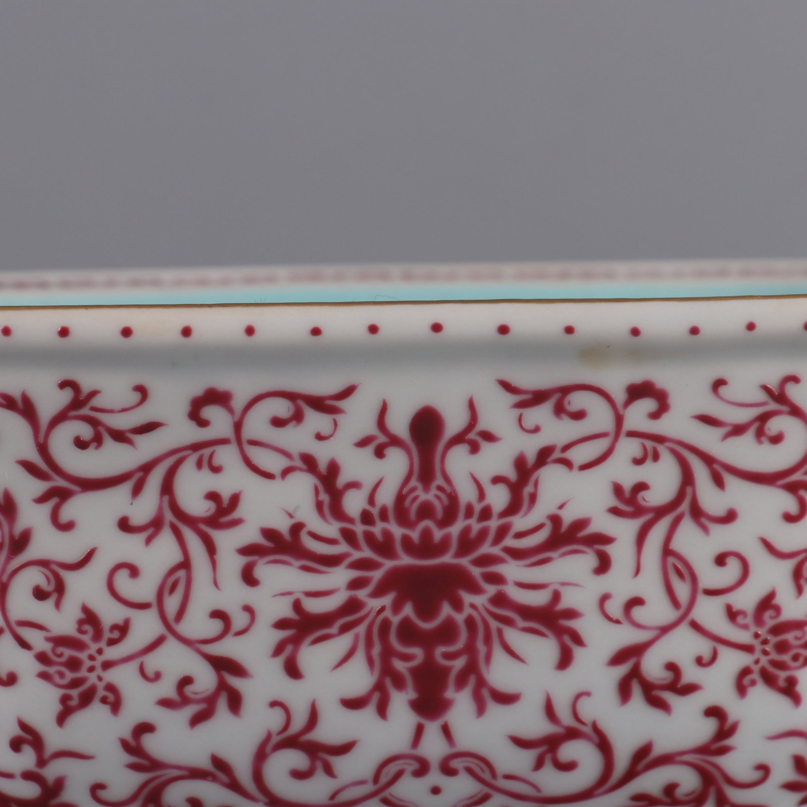 An Exquisite Ruby Red-Glazed Lotus Pattern Basin - 7