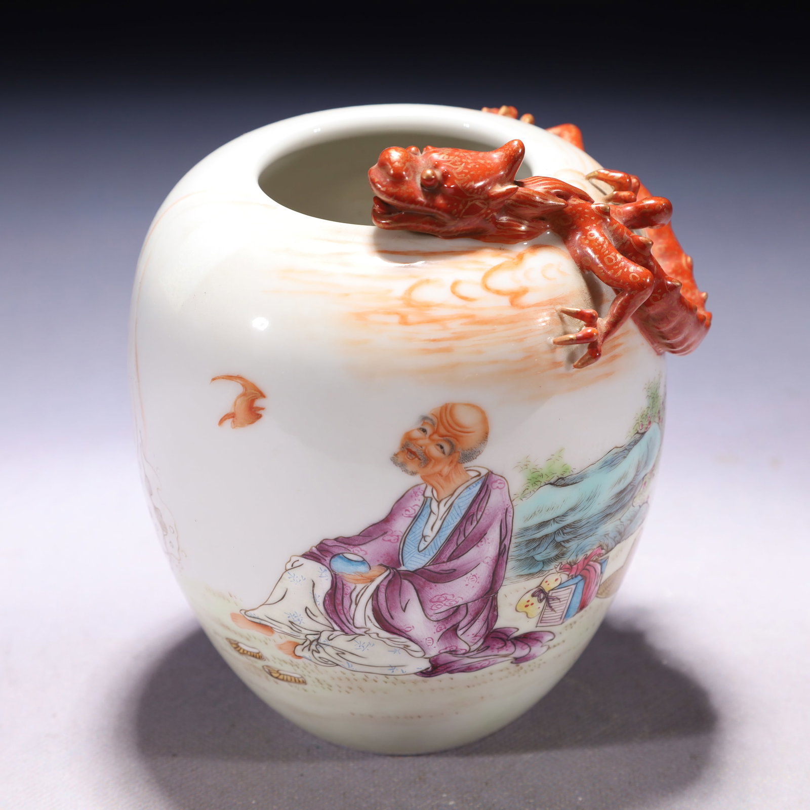 An Exquisite Famille-Rose Character and Story Pattern Jar: An Exquisite Famille-Rose Character and Story Pattern Jar,Qing Dynasty,China,Qianlong Four-character Mark,Size:4.7inx6.1in,Weight:550g 粉彩人物故事纹罐,