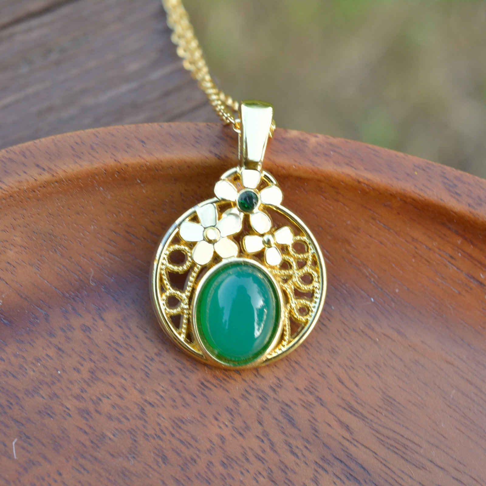 An Exquisite Pendant - 4