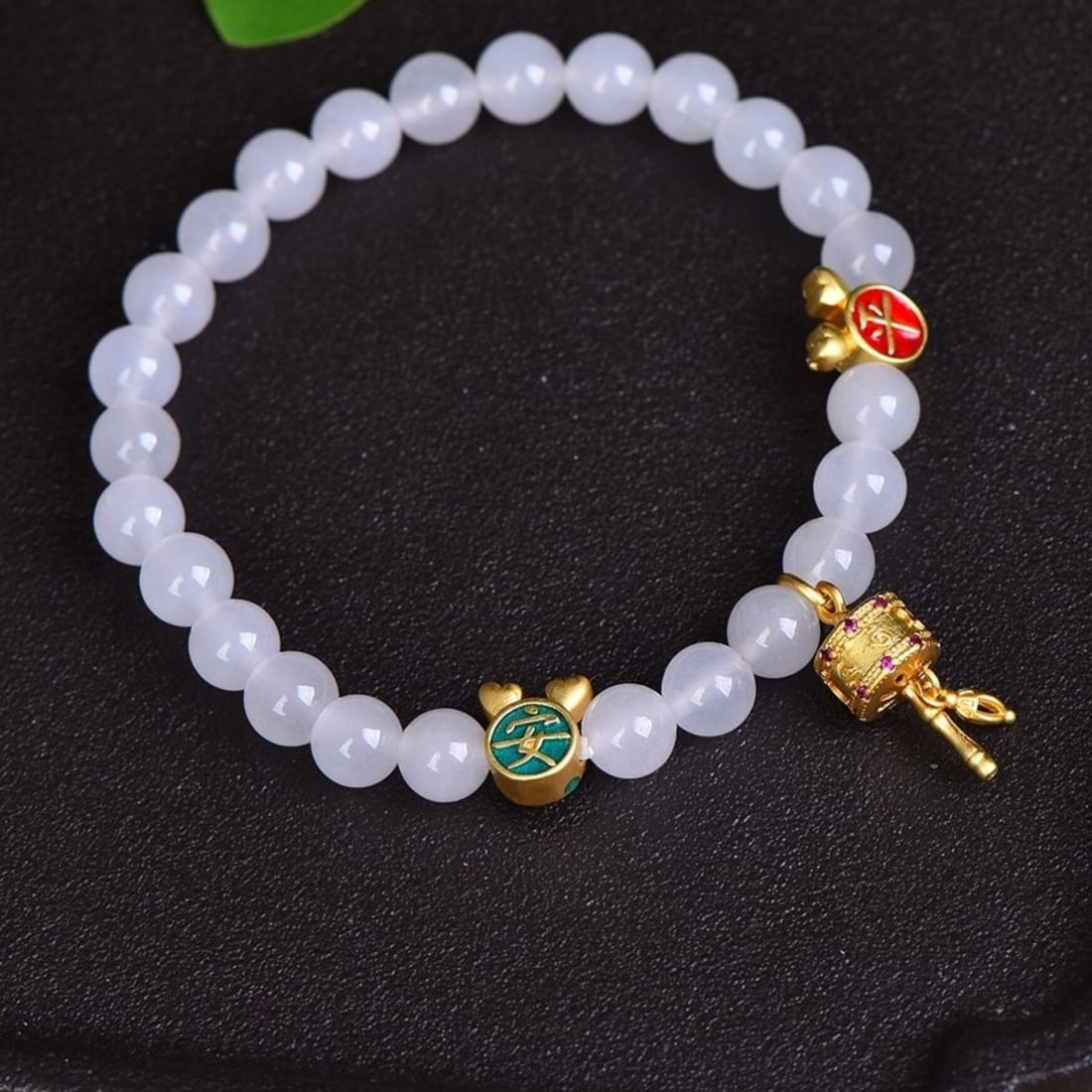 An Exquisite White Jade Bracelets - 3