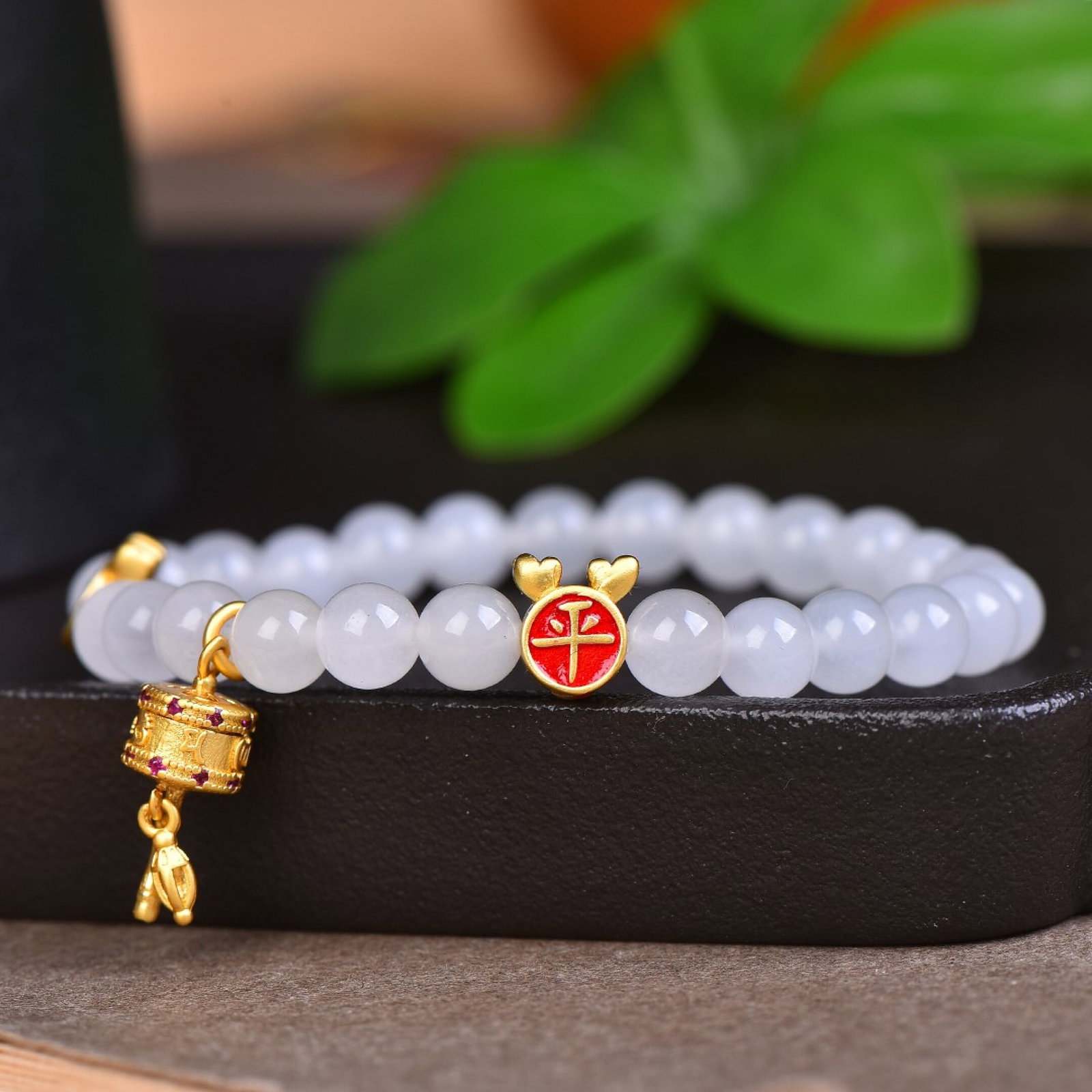 An Exquisite White Jade Bracelets - 5