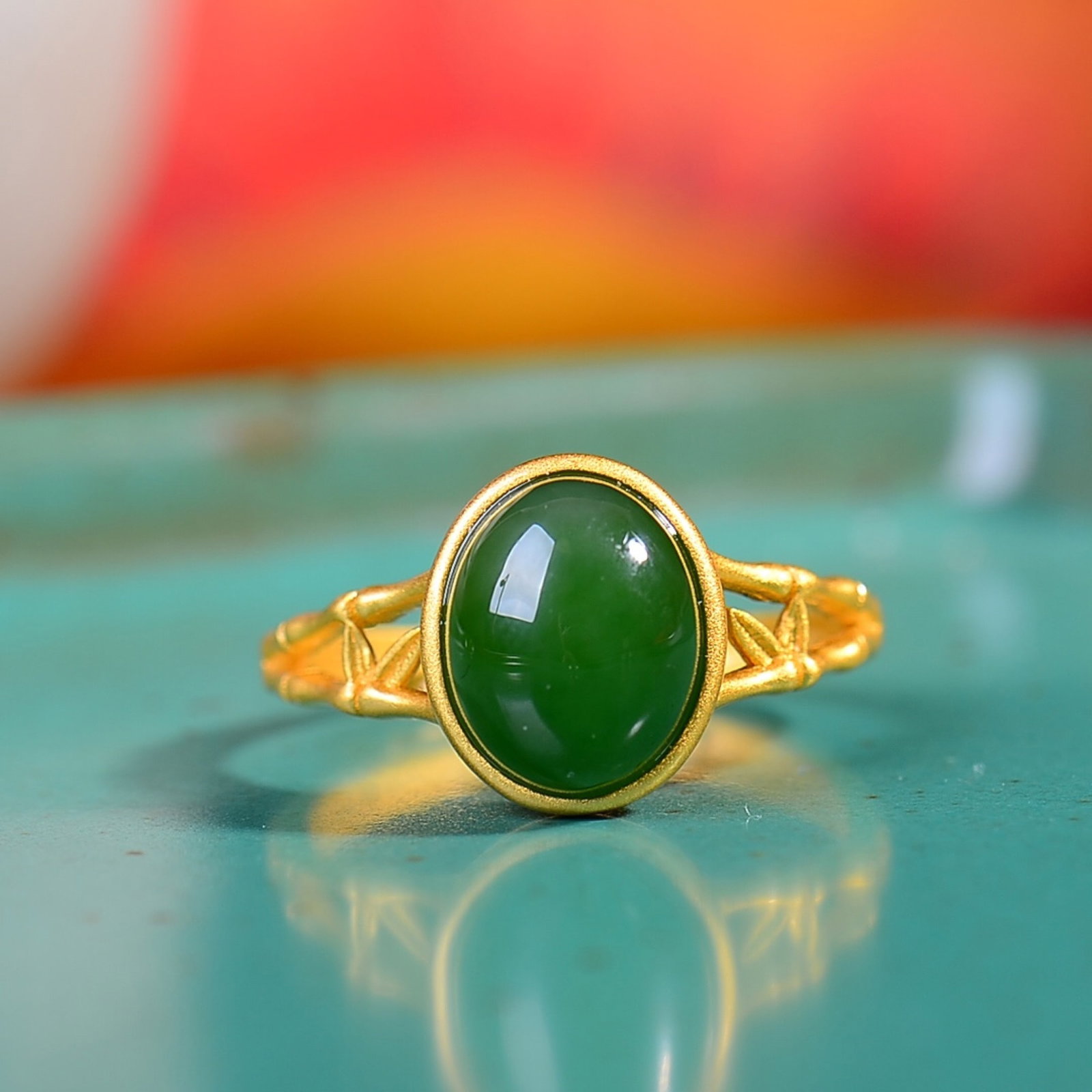 An Exquisite Sterling Silver-Gold Plated Inlaid Jasper Ring: An Exquisite Sterling Silver-Gold Plated Inlaid Jasper Ring,Size:8mmx10mm 纯银镀金镶碧玉戒指