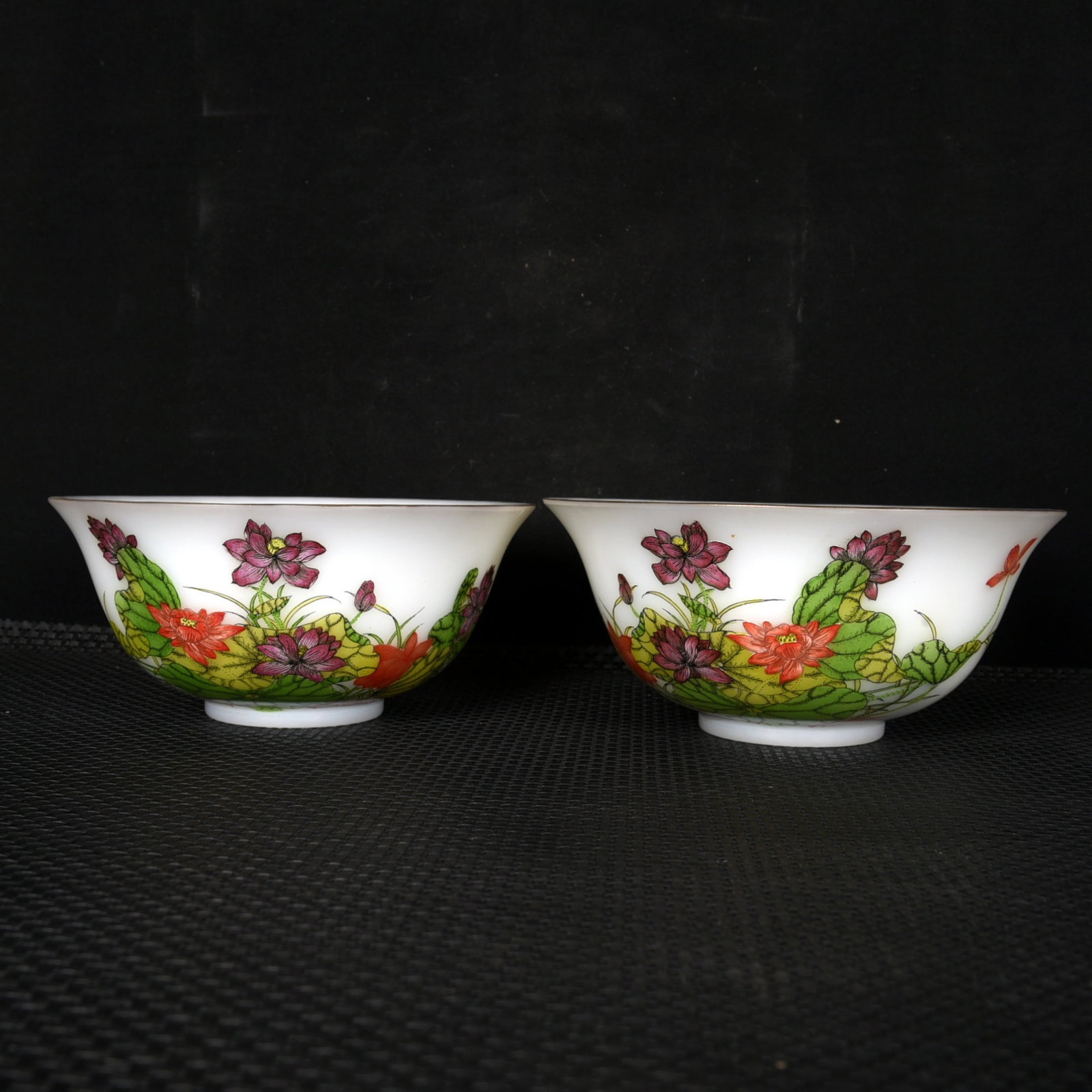 A Pair of Exquisite Famille-Rose Lotus Pattern Bowls,with poem: A Pair of Exquisite Famille-Rose Lotus Pattern Bowls,with poem,Qing Dynasty,China,Yongzheng Four-character Mark,Size:3.1inx6.9in 一对粉彩荷花纹碗,४