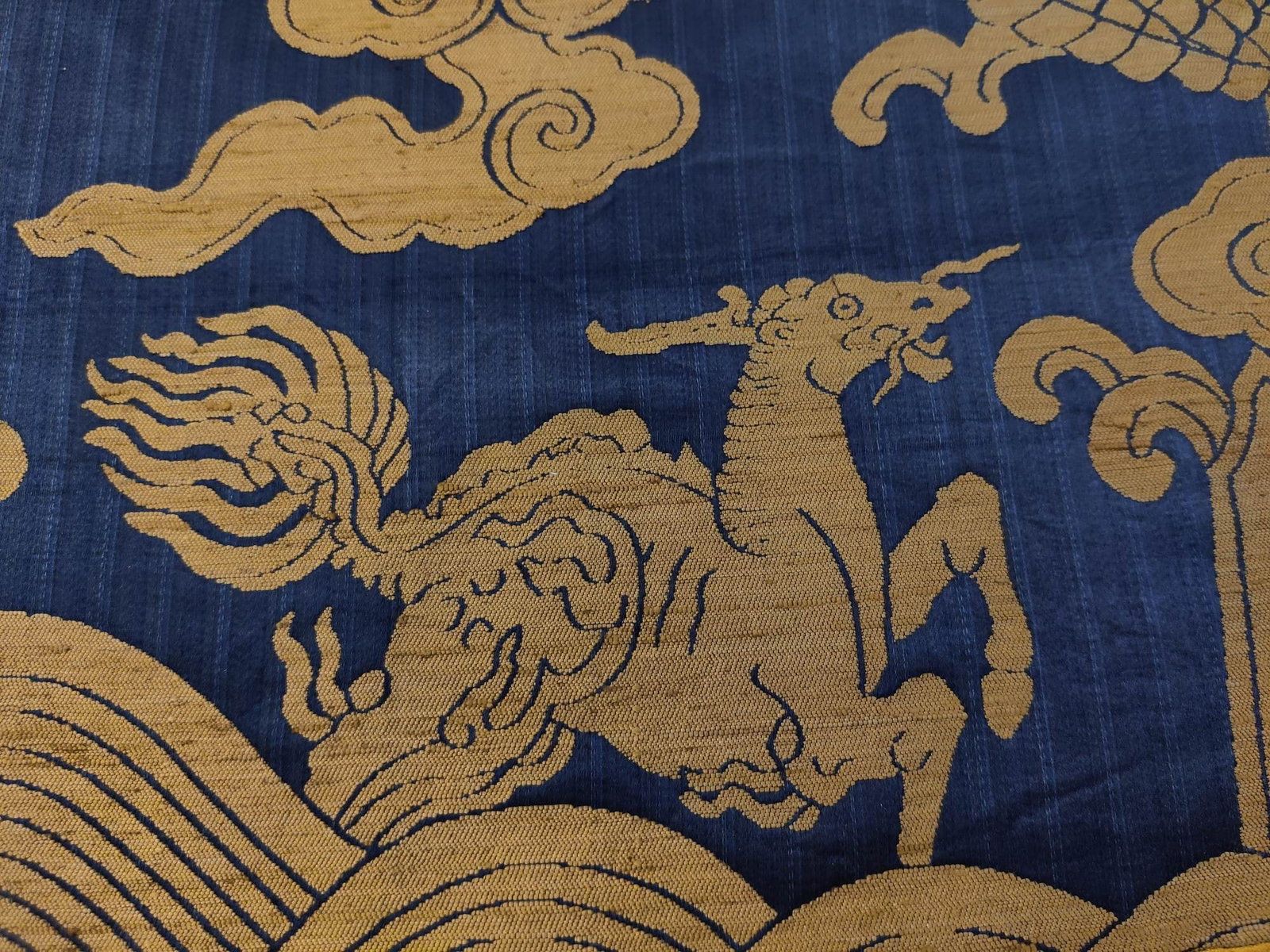 Dragon pattern cloud brocade - 5