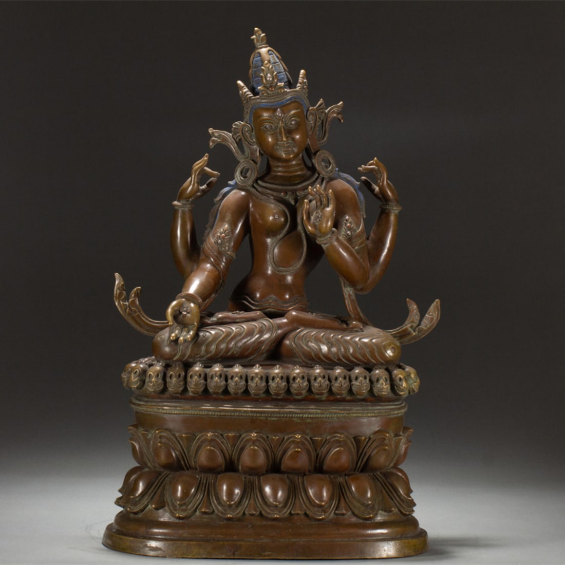 A Solemn Alloy Copper Statue of Bodhisattva: A Solemn Alloy Copper Statue of Bodhisattva,Ming Dynasty,China,Size:11.4inx8.3inx17.9in,Weight:11120g 合金铜菩萨像,中国明代