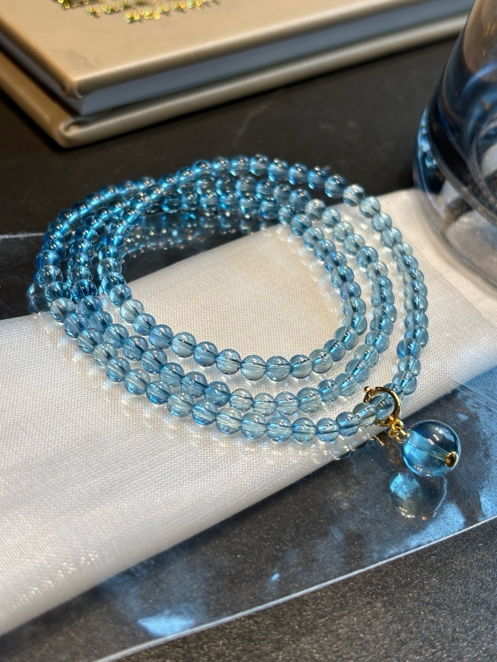An Exquisite Aquamarine Bracelet: An Exquisite Aquamarine Bracelet,Size:4.3mm,Weight:15.3g 海蓝宝手串