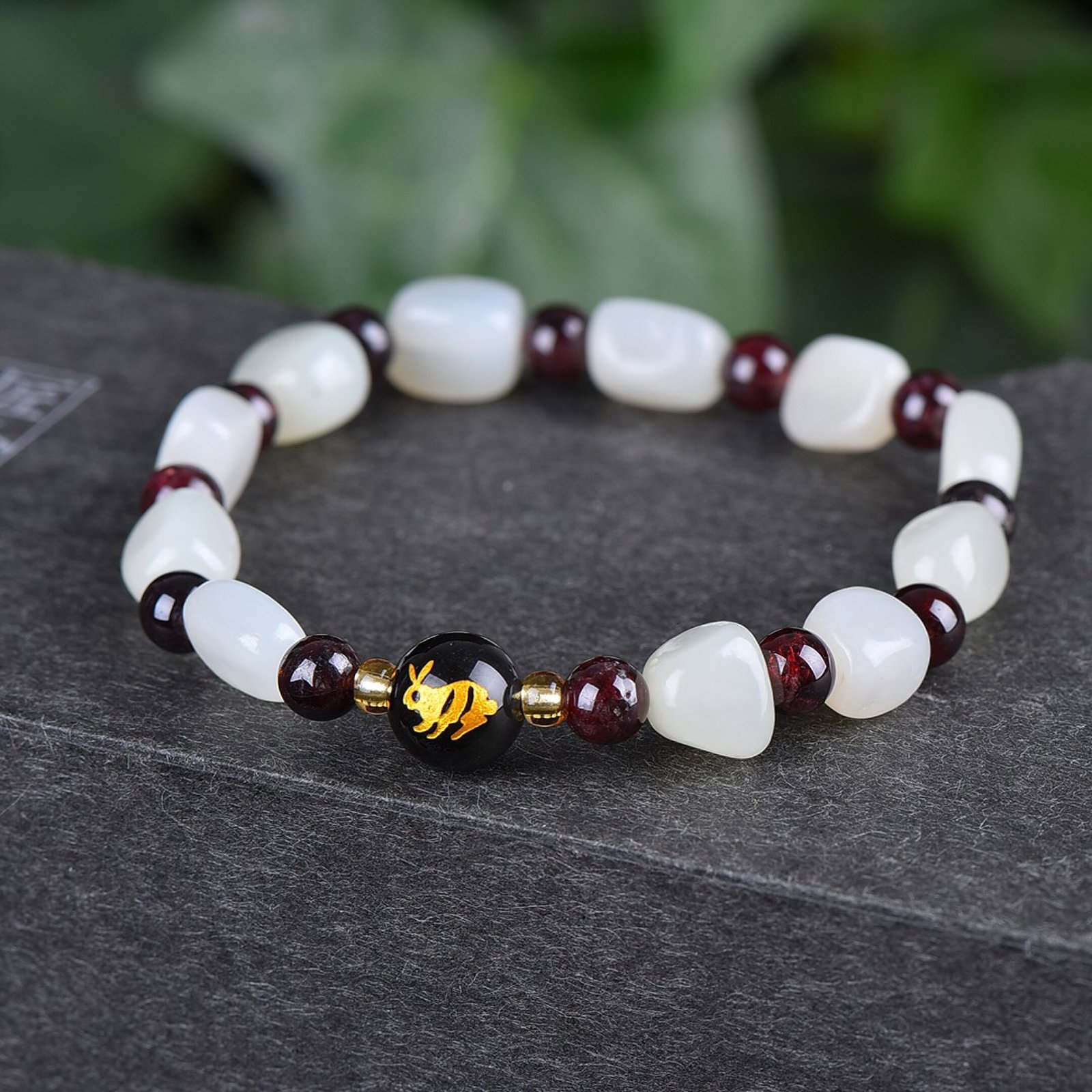 An Exquisite White Jade Bracelets - 2