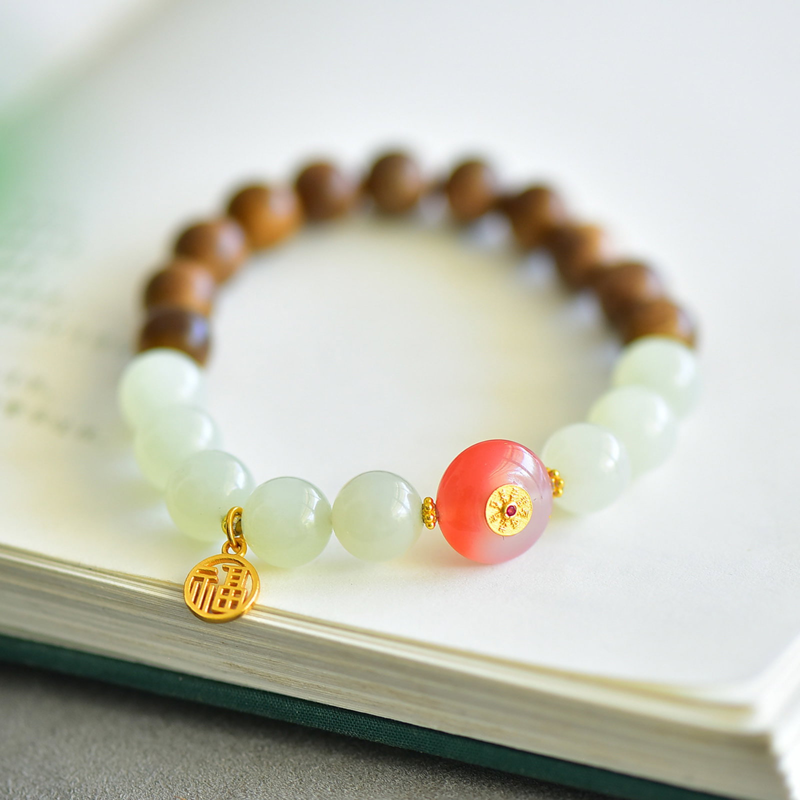 An Exquisite White Jade Eaglewood Bracelets: An Exquisite White Jade Eaglewood Bracelets,Size:9mm