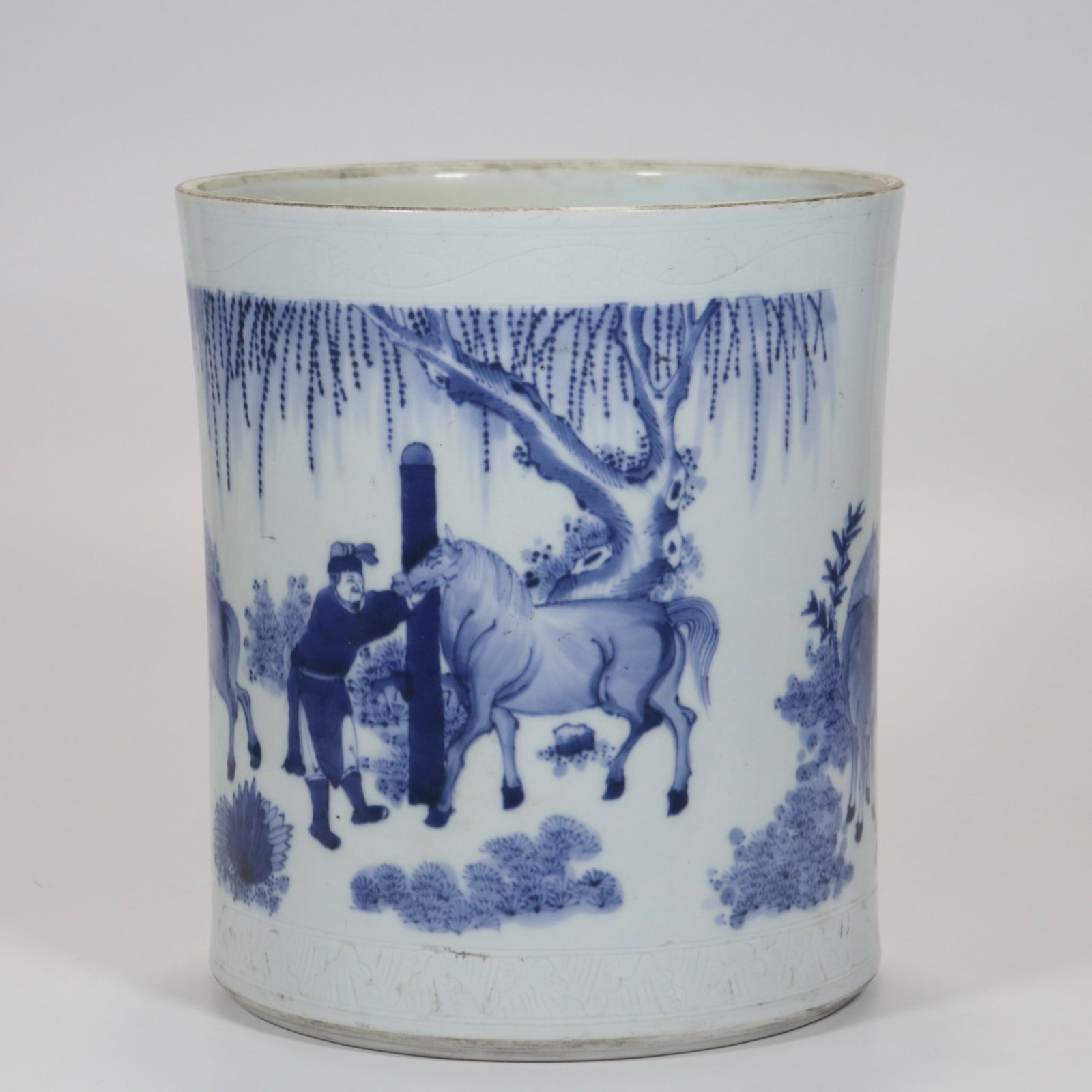A fine blue and white large brush pot depicting Bole judging horses with five horses scene: A fine blue and white large brush pot depicting Bole judging horses with five horses scene, Ming Dynasty, China, with six-character Chongzhen reign mark, Size:8.5inx7.6in 青花伯È