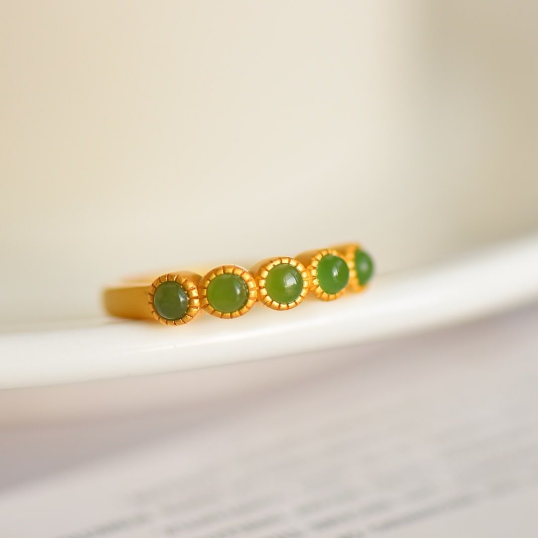An Exquisite Sterling Silver-Gold Plated Inlaid Jasper Ring: An Exquisite Sterling Silver-Gold Plated Inlaid Jasper Ring,Size:3mmx3mm 纯银镀金镶碧玉戒指