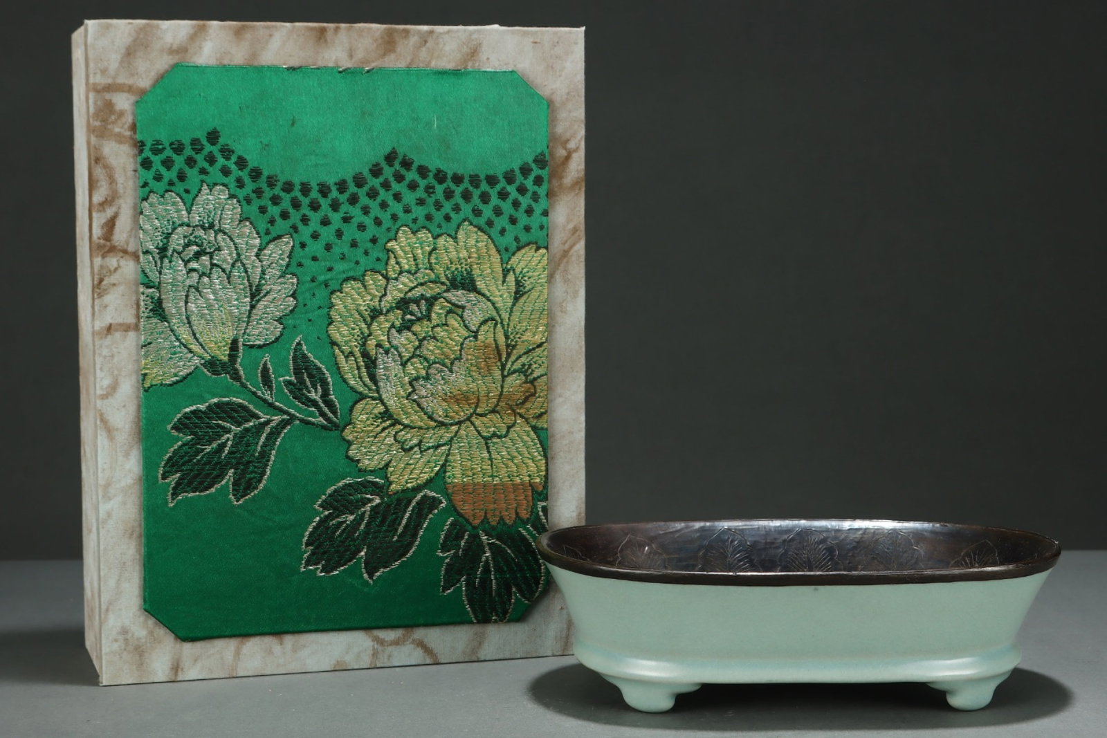 An Exquisite Ru yao Cover with Silver Flower and Phoenix Pattern Brush Washer: An Exquisite Ru yao Cover with Silver Flower and Phoenix Pattern Brush Washer,Song Dynasty,China,Size:2.8inx9.1in 汝窑包银花卉凤纹笔洗,È