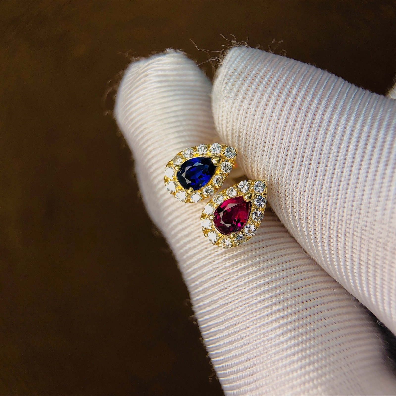 A Pair of 0.48Ctw Sterling Silver-Gold Plated Inlaid Natural Gemstone Earrings: A Pair of 0.48Ctw Sterling Silver-Gold Plated Inlaid Natural Gemstone Earrings,Size:4.8mmx3.2mm