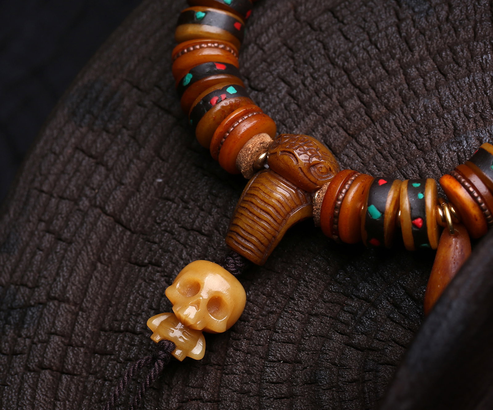 An Exquisite Multi-Gem Bracelets - 3
