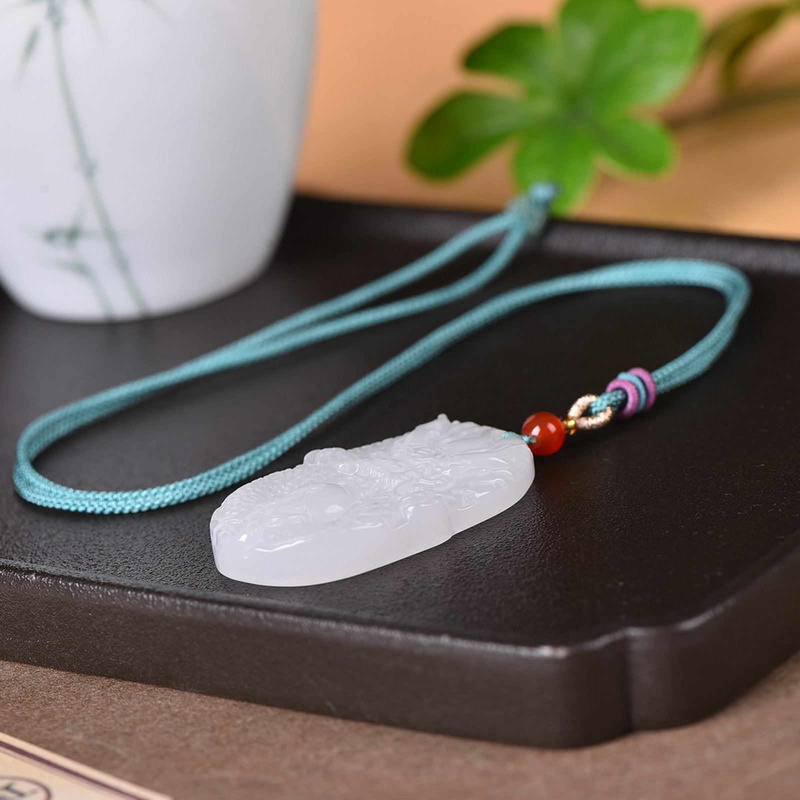 An Exquisite Jadeite Dragon Pattern Pendant - 3
