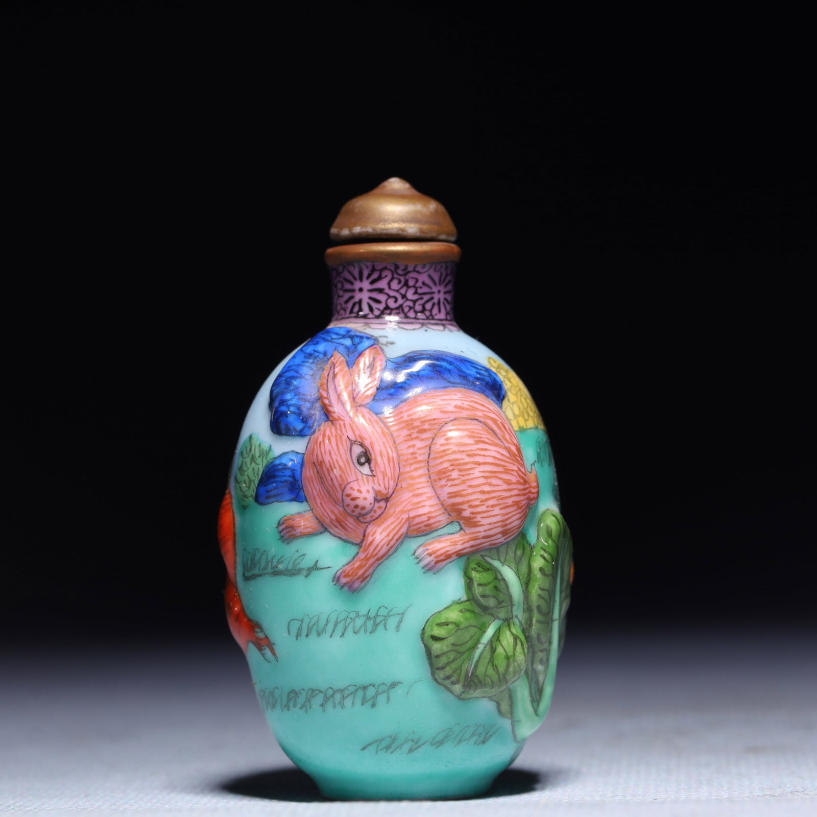 An Exquisite Famille-Rose Rabbit Pattern Snuff Bottle: An Exquisite Famille-Rose Rabbit Pattern Snuff Bottle,Qing Dynasty,China,Qianlong Four-character Mark,Size:1.4inx1.2inx2.6in,Weight:63g 粉彩兔纹鼻烟壶,中